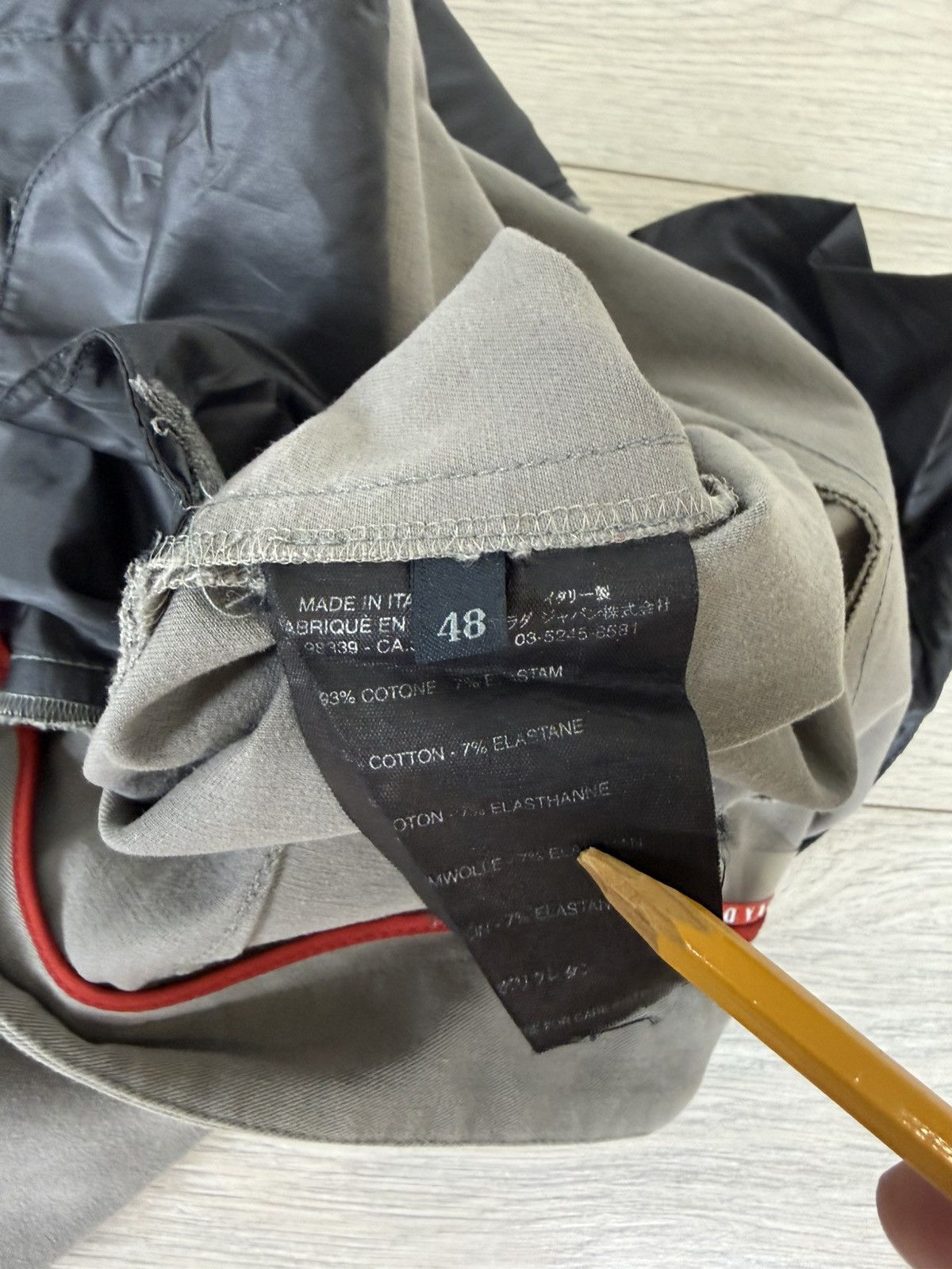 Prada Prada Red Cargo Pants Size US 33 - 14 Thumbnail