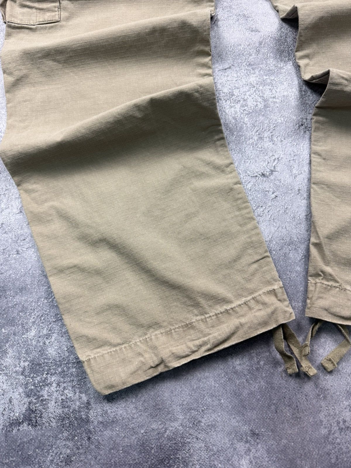 Carhartt Vintage Carhartt Cargo Pants Beige Work Regular Baggy Y2K Size US 34 / EU 50 - 11 Thumbnail