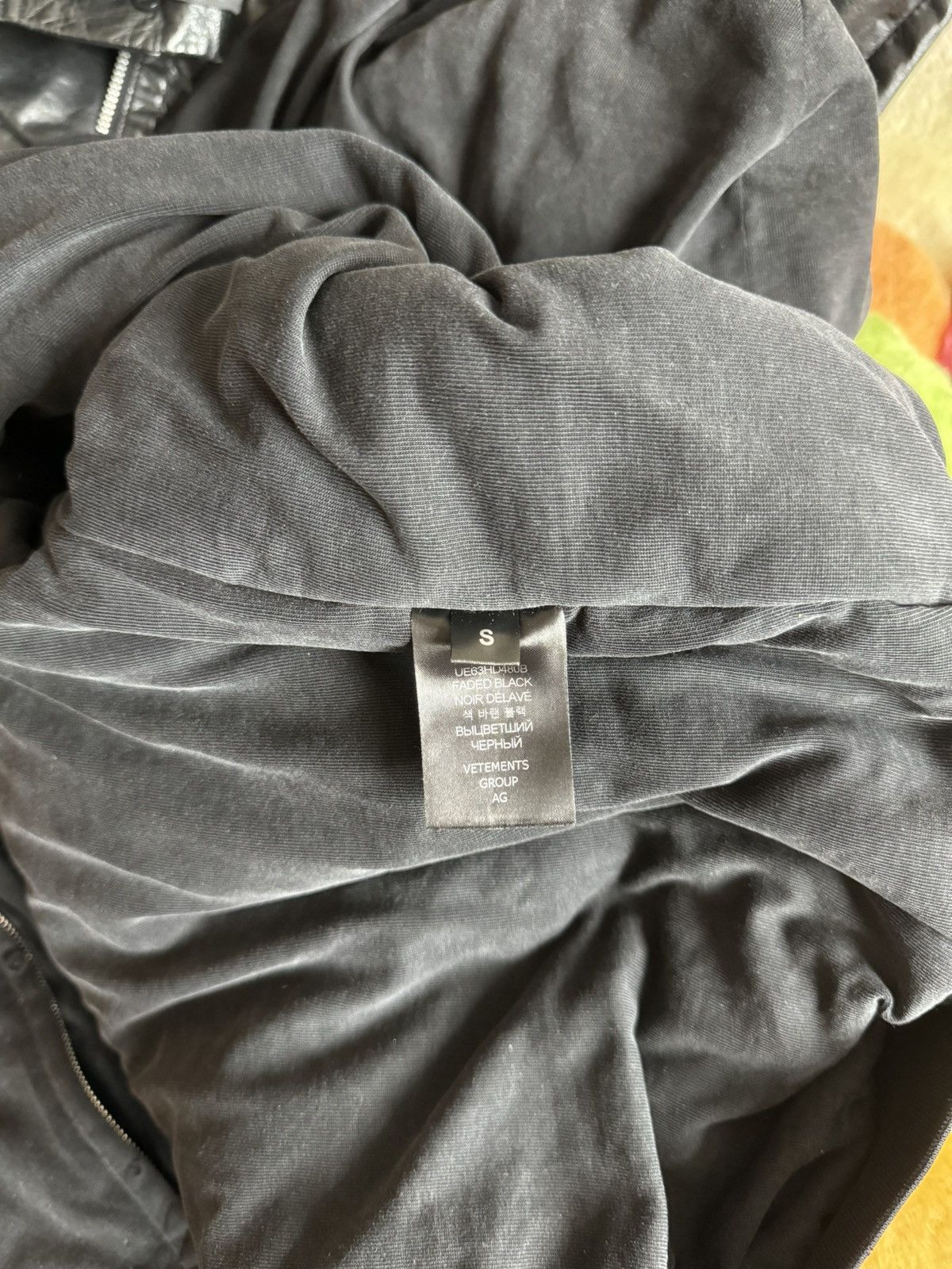 Vetements Vetements Made On Earth Bomber Rare Jacket Size US S / EU 44-46 / 1 - 5 Thumbnail
