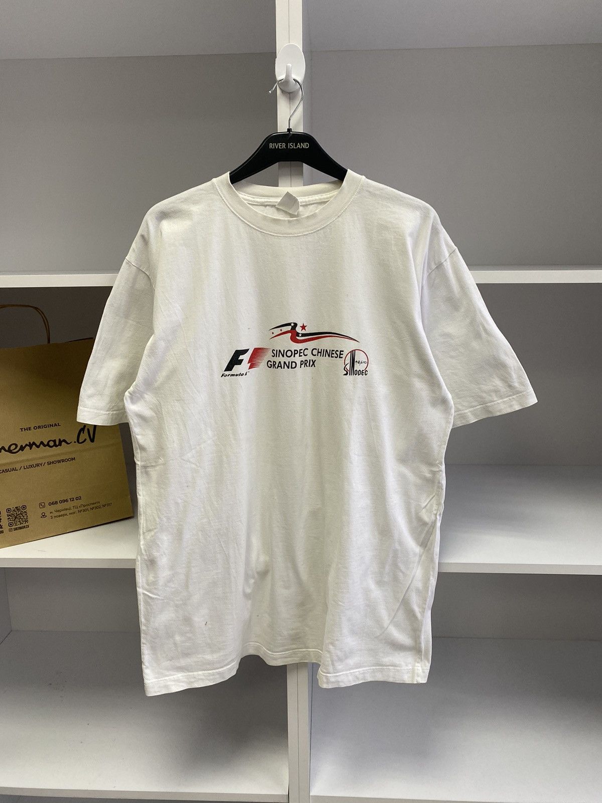 Vintage Vintage Formula 1 Grand Prix Racing Tee Size US XL / EU 56 / 4 - 8 Thumbnail