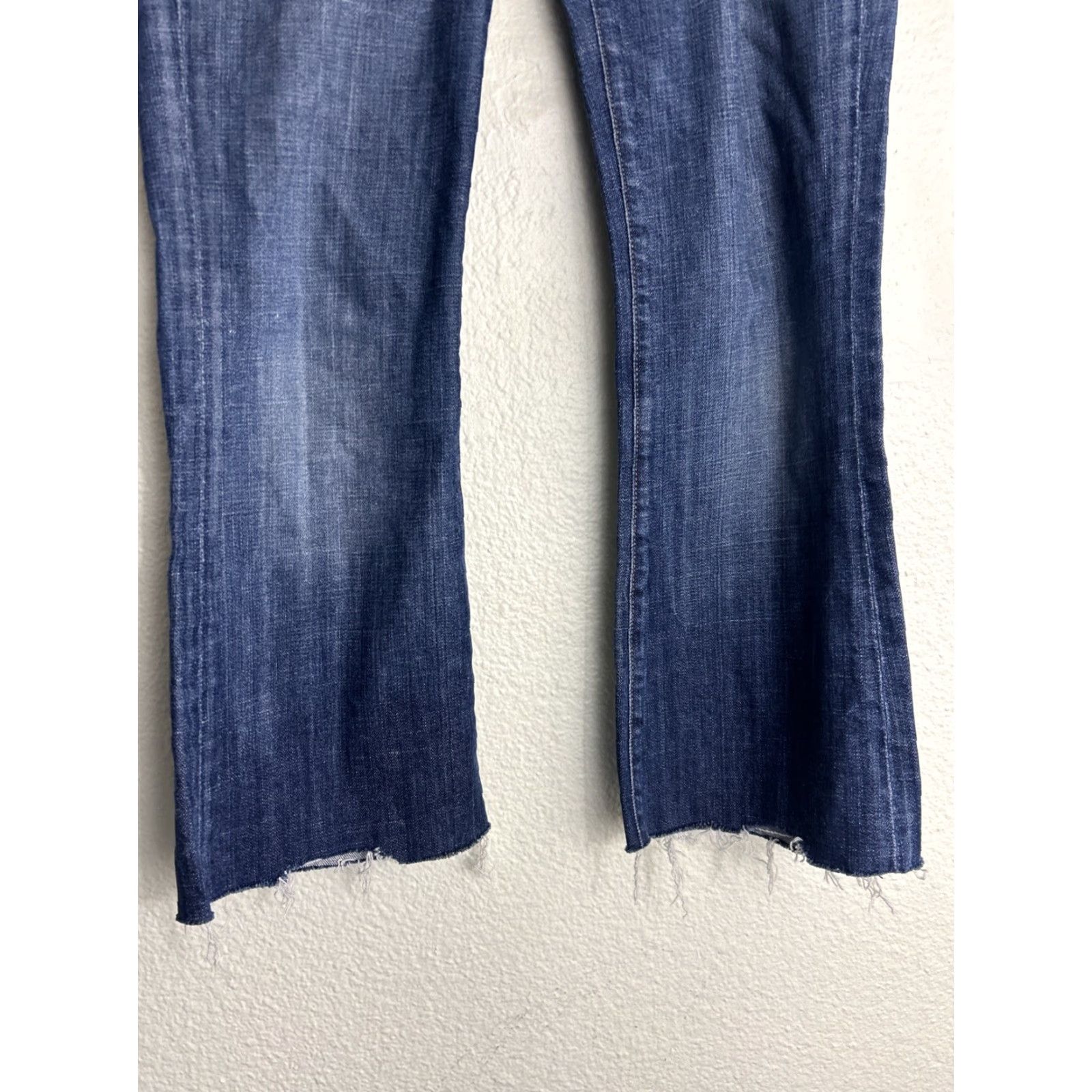 Citizens Of Humanity Citizens of Humanity Jeans Womens 30 Flare Low Rise Distressed Blue Denim Stretch 28in Inseam Regular Fit Raw Hem Av a 109 Size 30" / US 8 / IT 44 - 2 Thumbnail