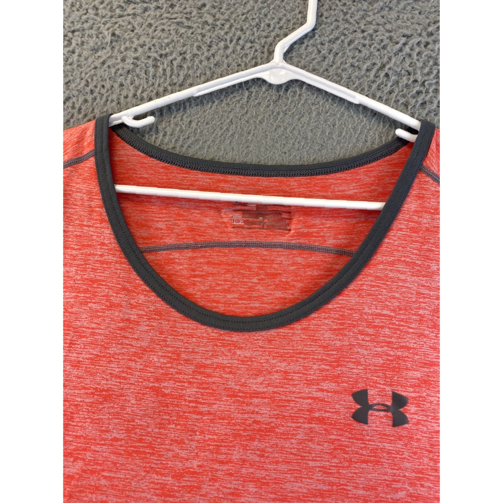 Under Armour Under Armour Tank Top Heat Gear Loose Womens Coral Sz XL / 92-3 Size XL / US 12-14 / IT 48-50 - 3 Thumbnail