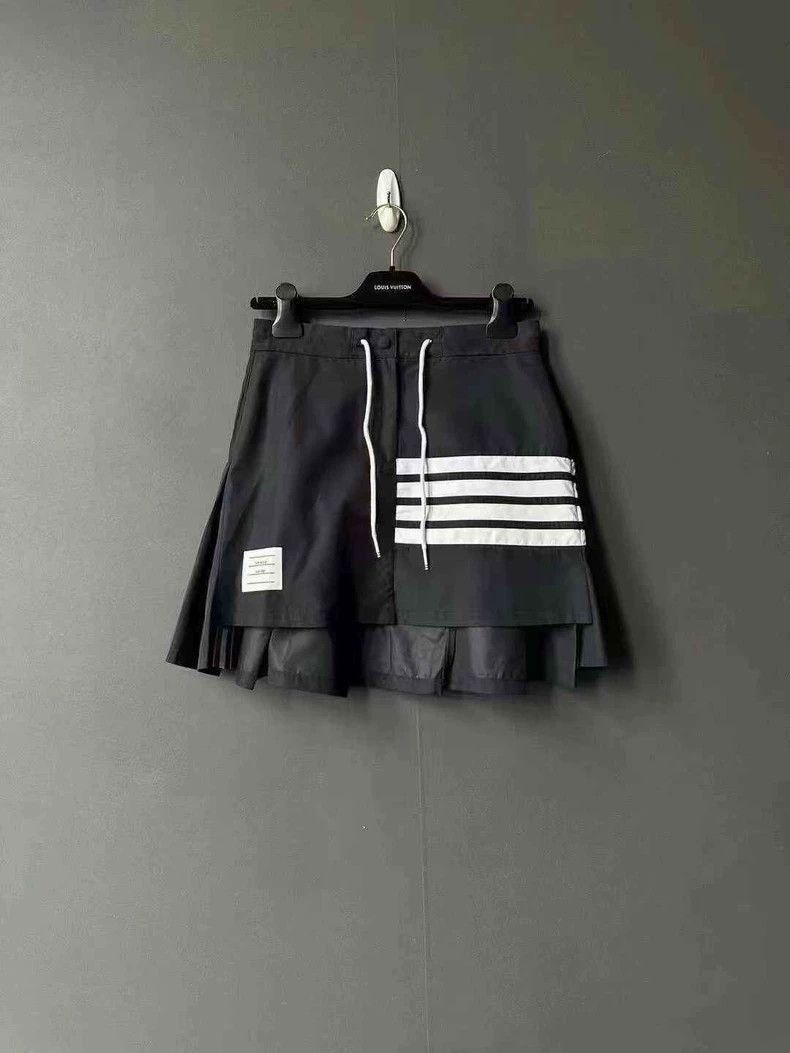 Thom Browne Thom Browne Blue nylon skirt Size 25" / US 0 / IT 36 - 1 Thumbnail