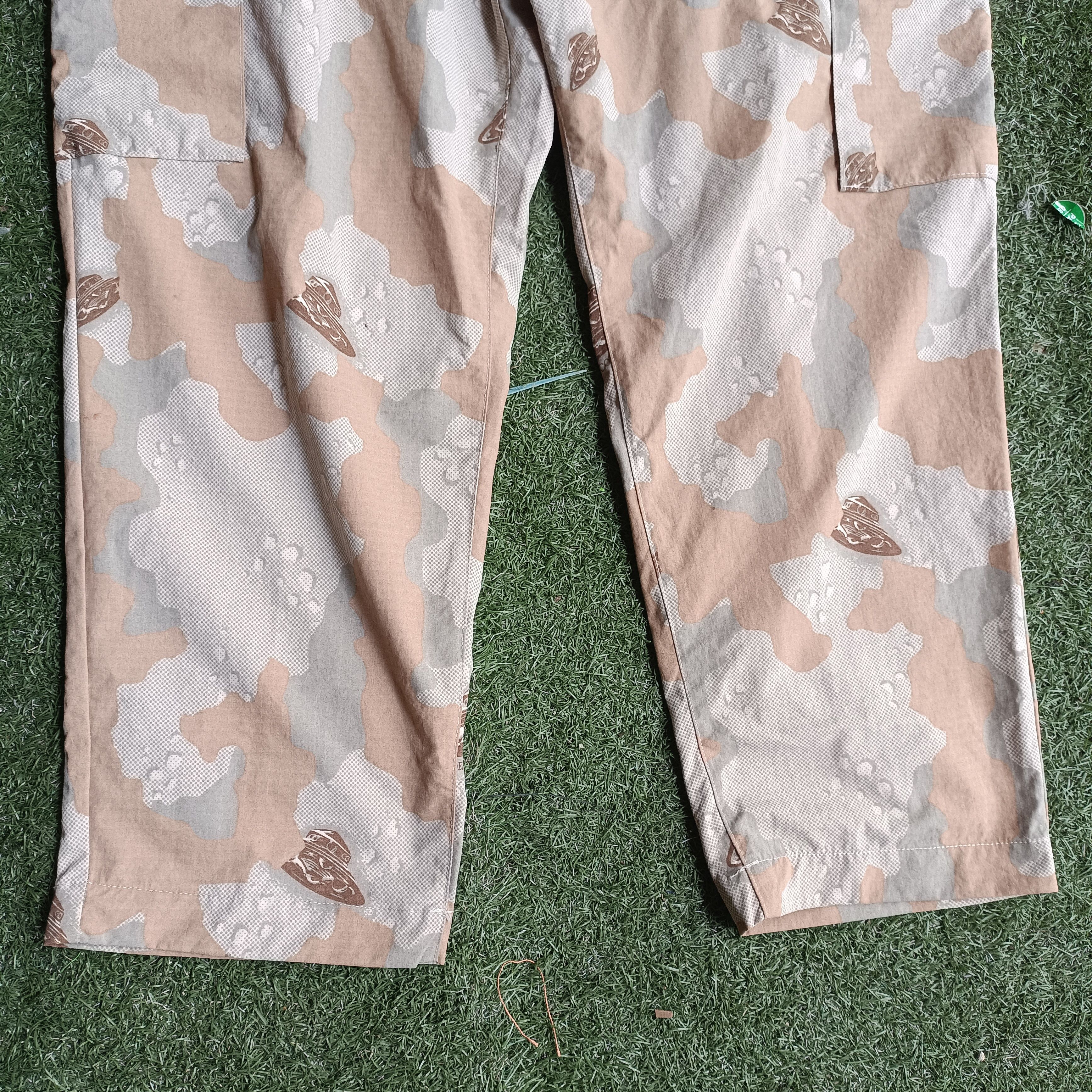GU × Undercover Gu x Undercover Wide Ufo Cargo Pants Freedom Size US 34 / EU 50 - 8 Thumbnail
