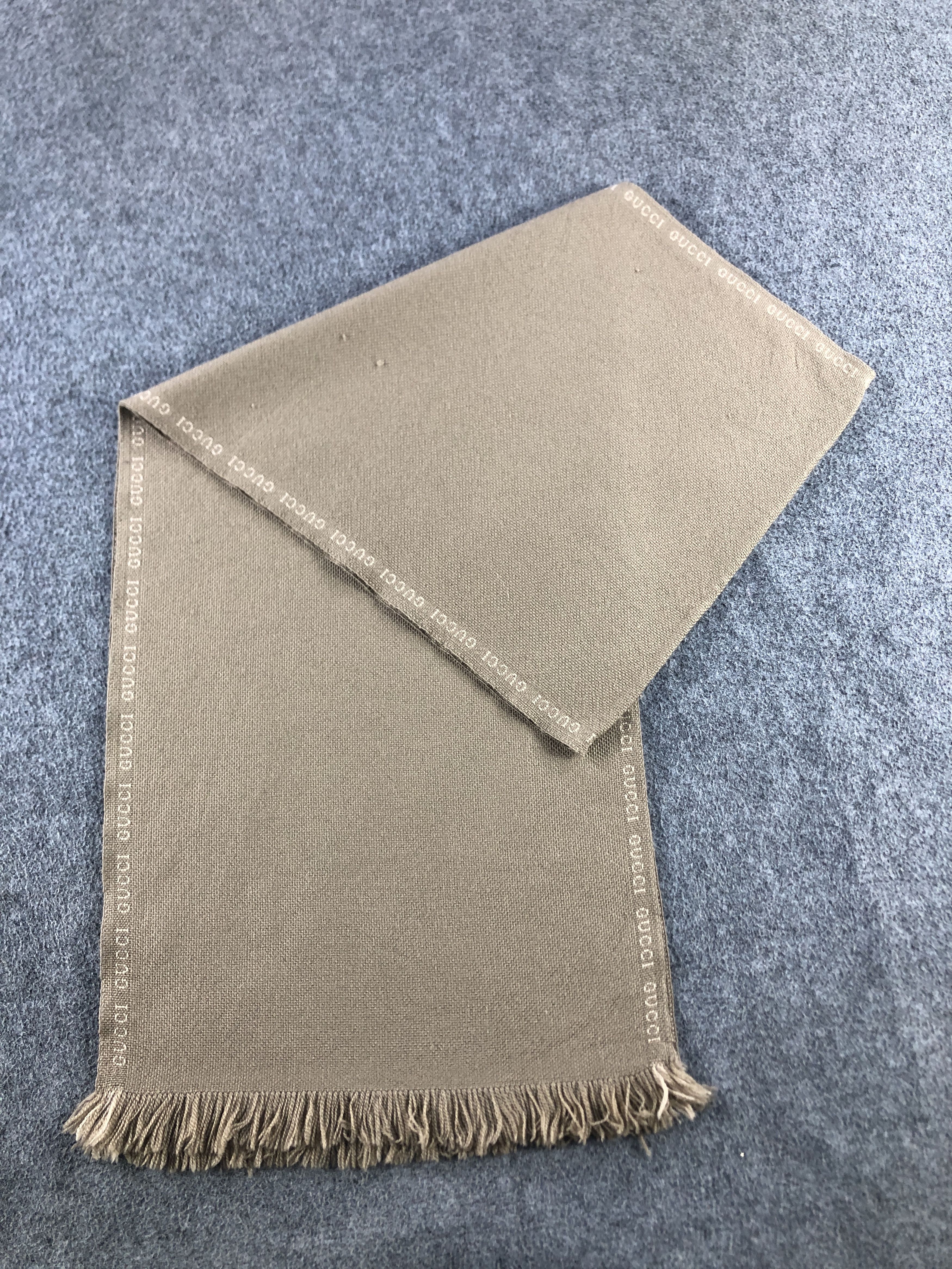 Gucci Gucci Scarf / Muffler / Neckwear P944 Size ONE SIZE - 6 Thumbnail