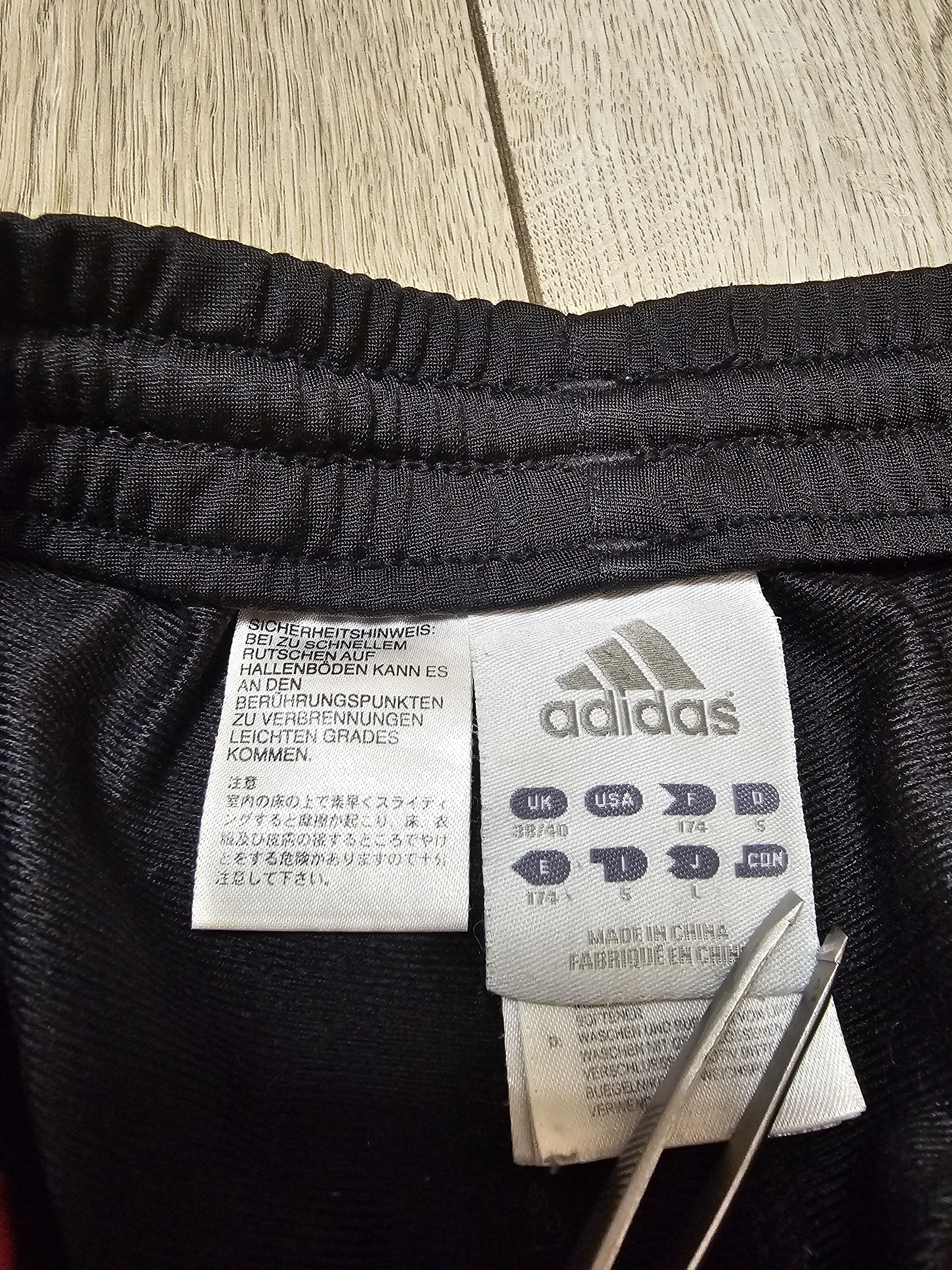 Adidas AC MILAN 2011 2012 TRACKSUIT FOOTBALL TRACKSUIT SOCCER Size US M / EU 48-50 / 2 - 15 Thumbnail