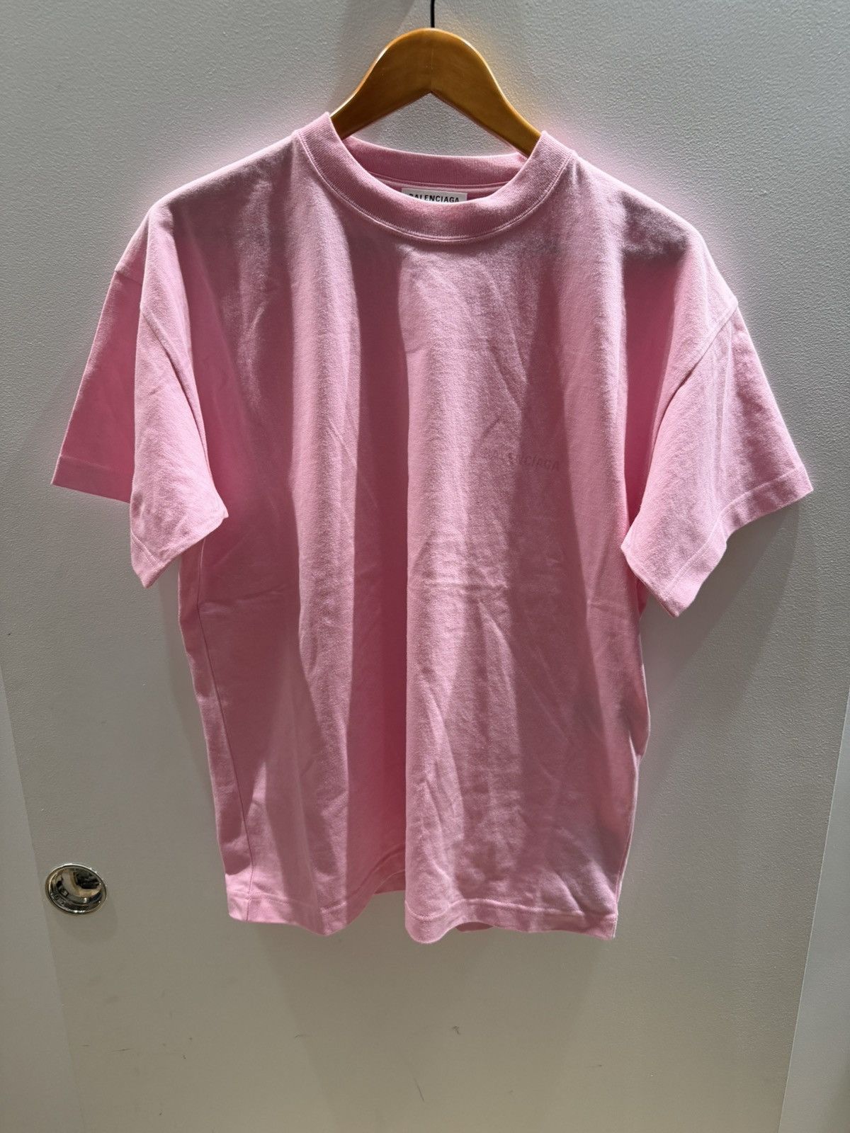 Balenciaga Balenciaga Pink Logo Shirt size Medium Size US M / EU 48-50 / 2 - 4 Thumbnail