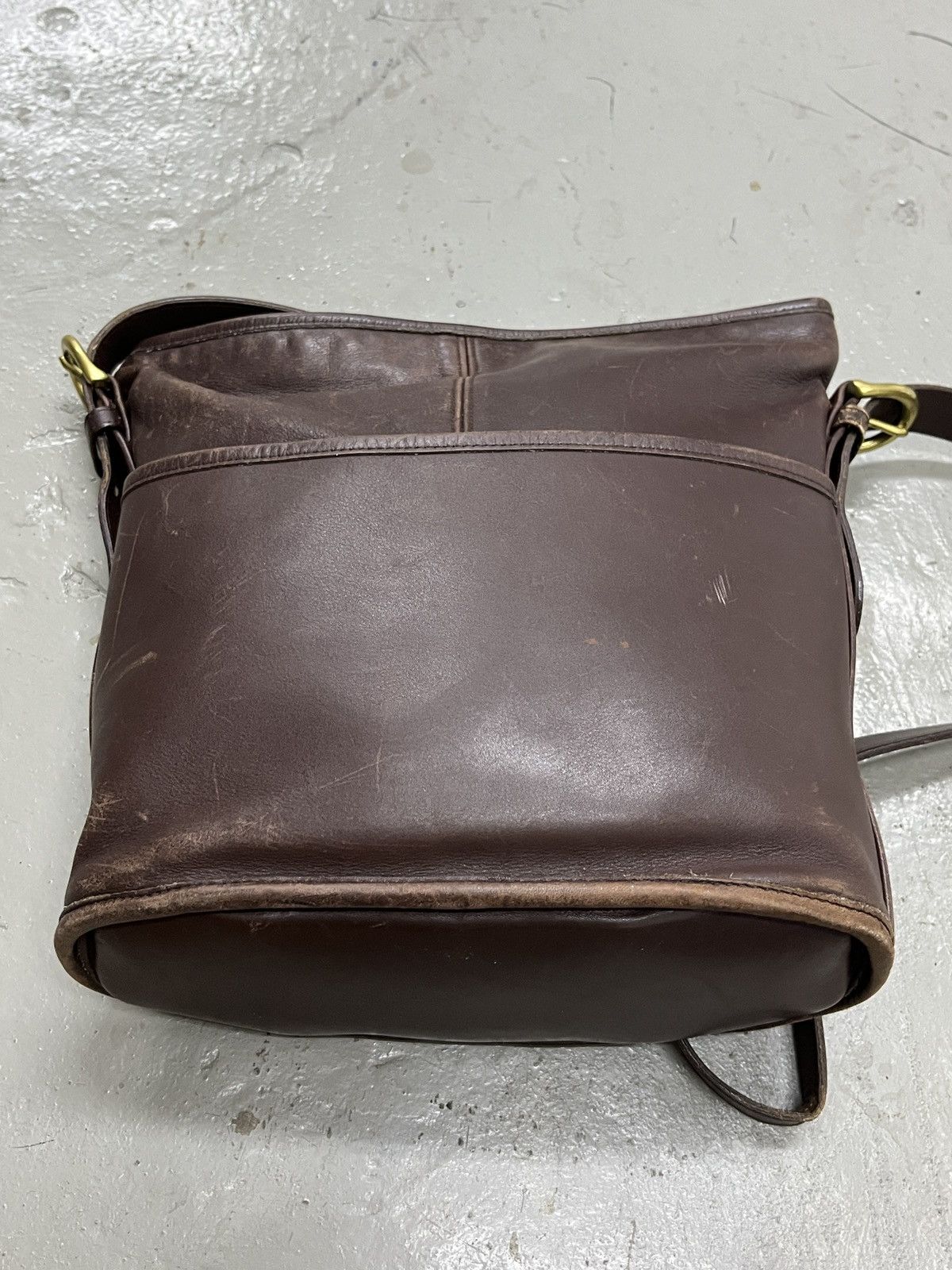 Coach Coach Vintage Tanned Patina Cowhide Leather Bucket Bag Size ONE SIZE - 10 Thumbnail