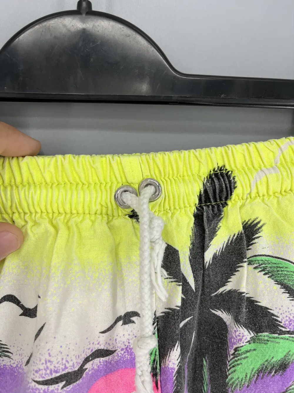 Vintage Vintage Y2K Art Streetwear Hawaiian Shorts Fashion Grailed Size US 30 / EU 46 - 7 Thumbnail