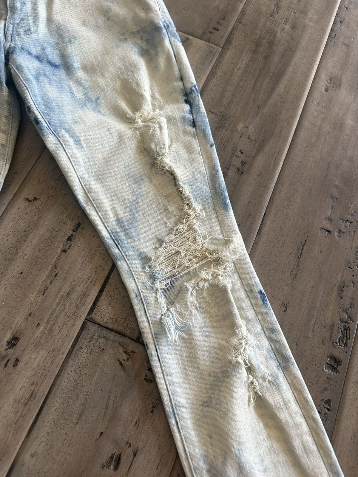 Amiri Trashed Cloud Indigo Jeans Amiri Sz 32 Size US 32 / EU 48 - 6 Thumbnail
