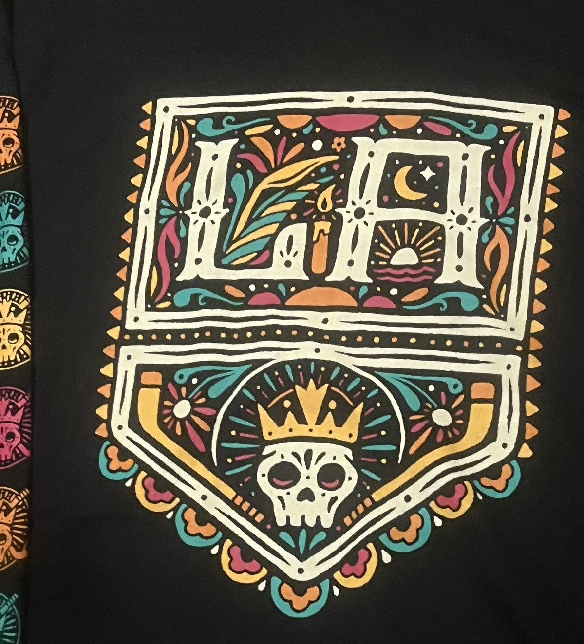 NHL LA Kings Violent Día de Muertos Long Sleeve Shirt Size Large Size US L / EU 52-54 / 3 - 2 Thumbnail