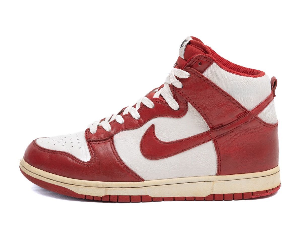 Nike NIKE Dunk High 2009 White / Varsity Red Size US 8.5 / EU 41-42 - 2 Thumbnail