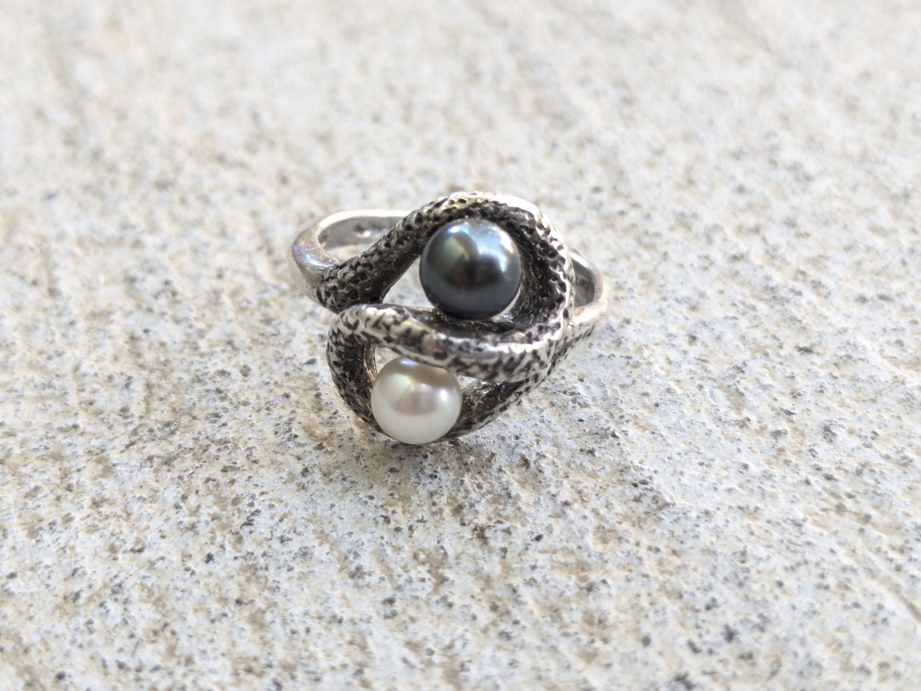 Other Vintage Sterling Silver Ring Pearls 6.25 Modern Abstract Size ONE SIZE - 3 Thumbnail