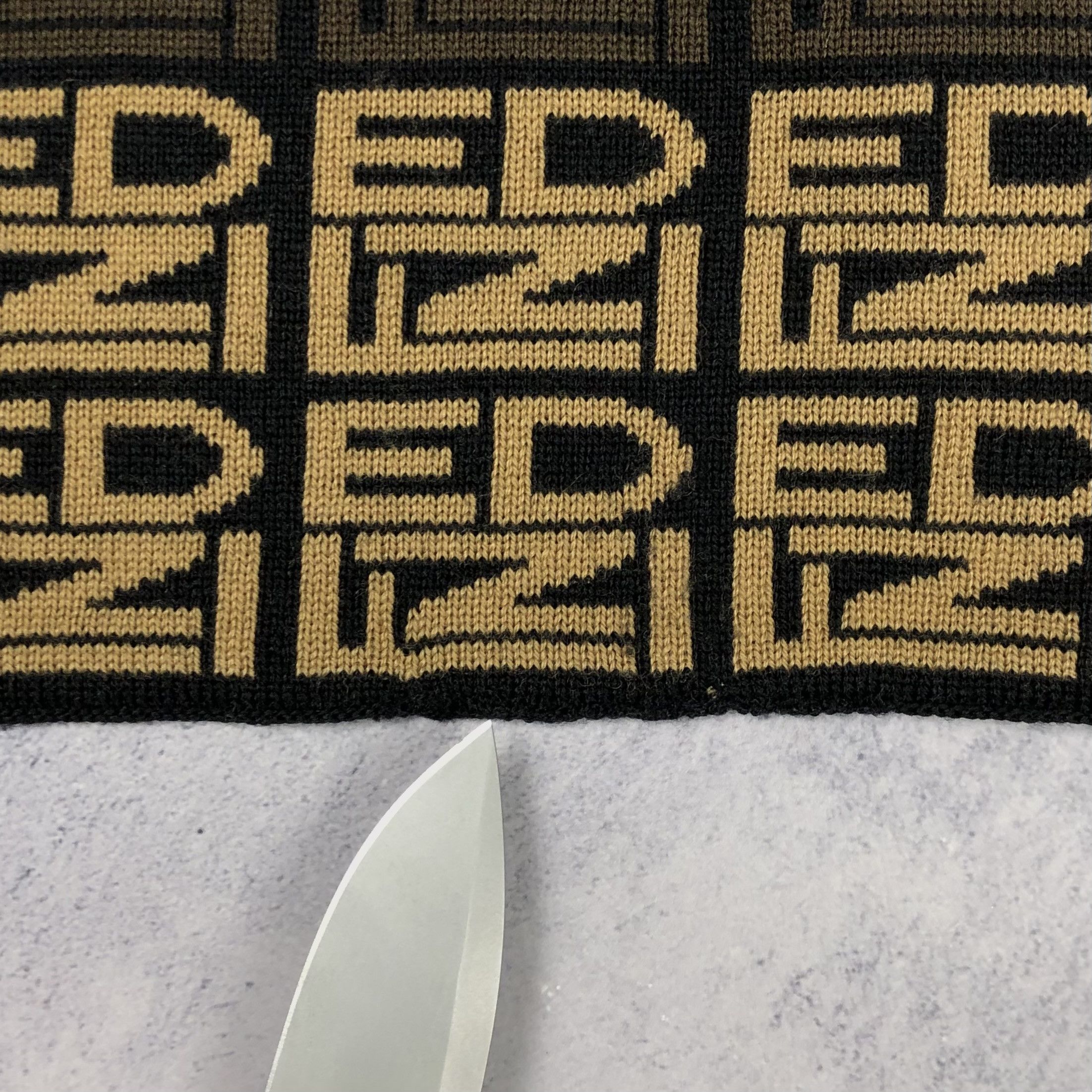 Fendi Fendi Monogram Wool Italy Scarf Size ONE SIZE - 12 Thumbnail