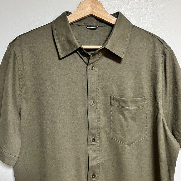 Kit and Ace Kit and Ace Technical Short Sleeve Shirt -Size L Size US L / EU 52-54 / 3 - 5 Thumbnail