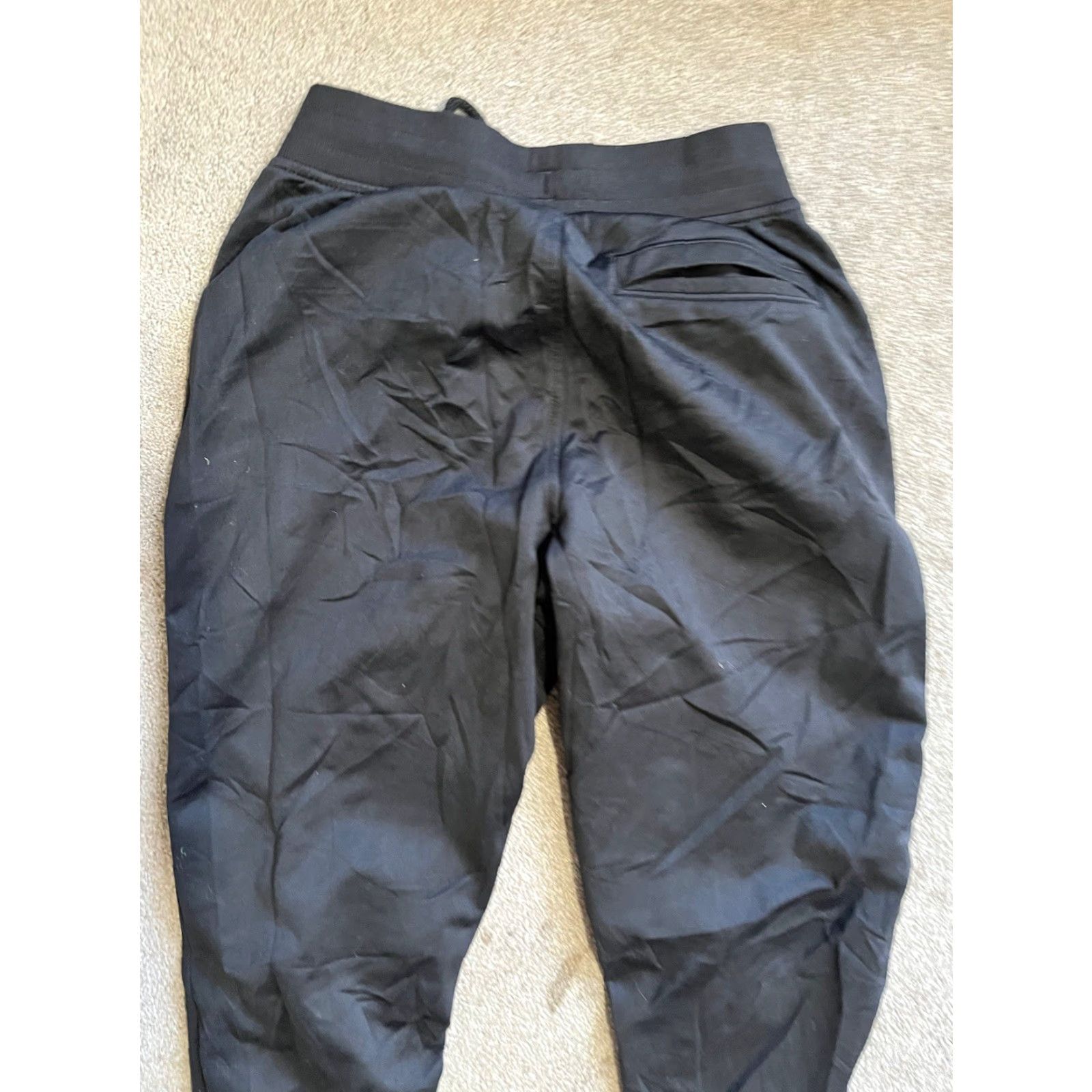 Under Armour Under Armour Men's Size Small Black Loose Jogger Sweatpants Polyester Solid Size US 29 - 4 Thumbnail