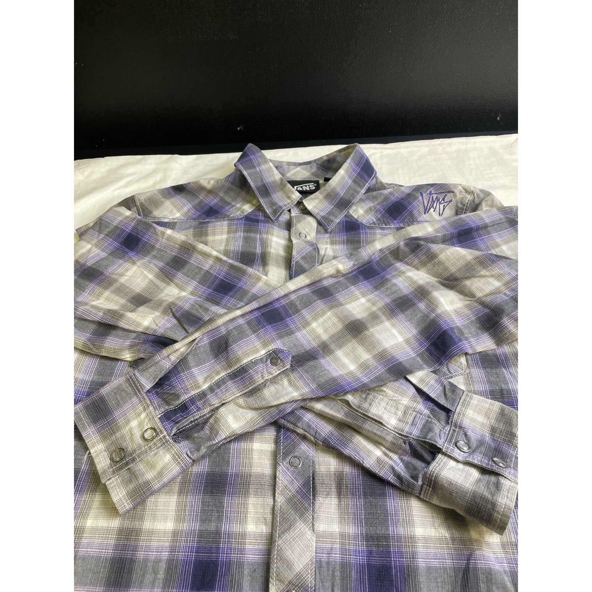 Vans VANS Men's Purple Plaid Long Sleeve Shirt/Snap Button Size M Size US M / EU 48-50 / 2 - 8 Thumbnail