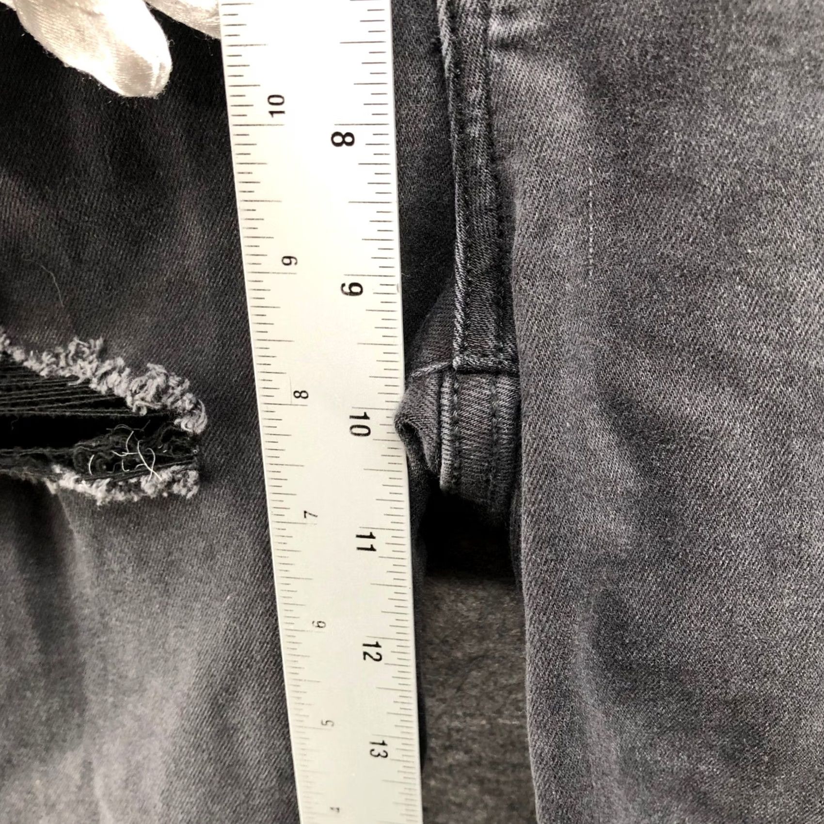 American Eagle Outfitters Output: Size 28" / US 6 / IT 42 - 7 Thumbnail
