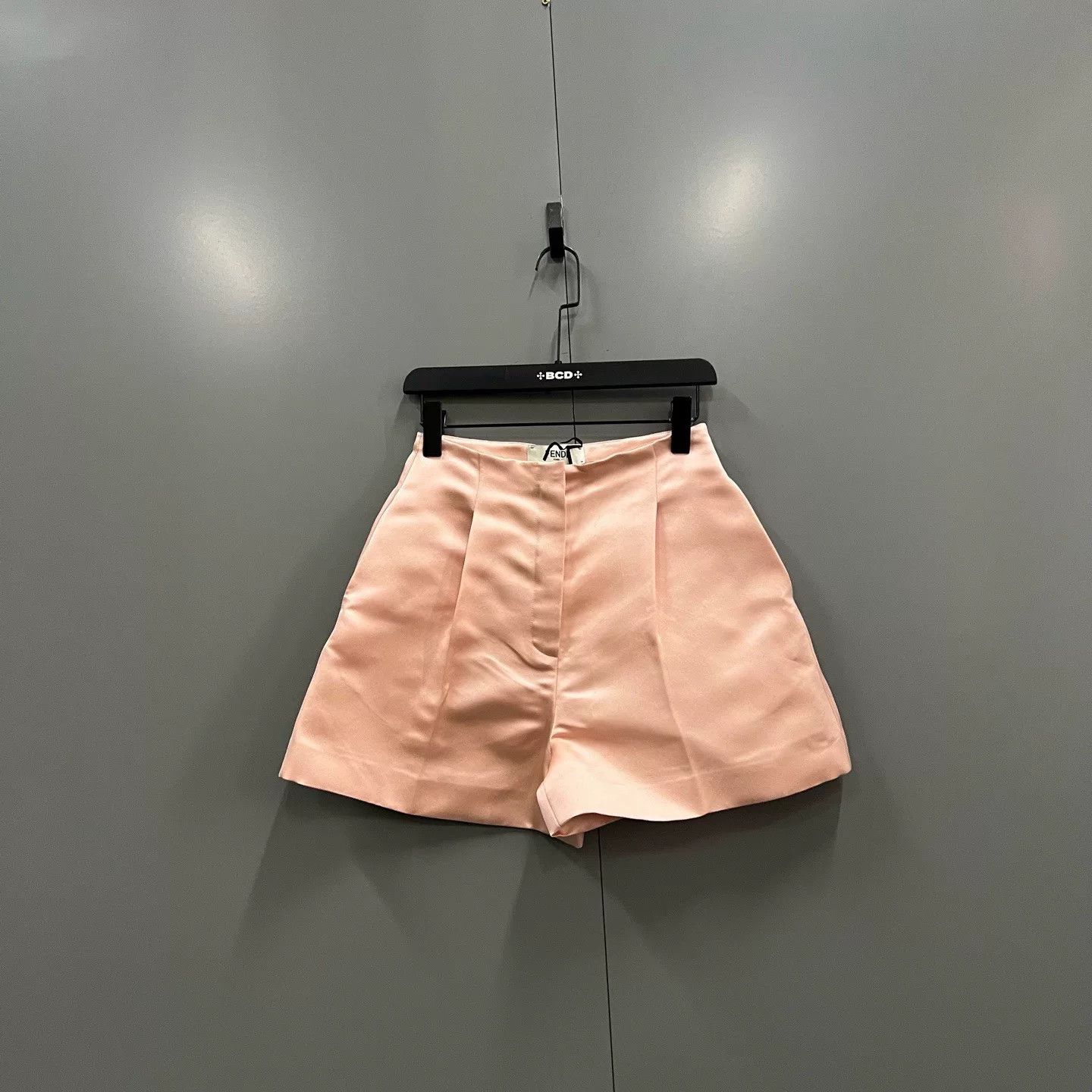 Fendi Fendi High-Waist Solid Color Shorts Size 38" / US 16 / IT 52 - 1 Thumbnail