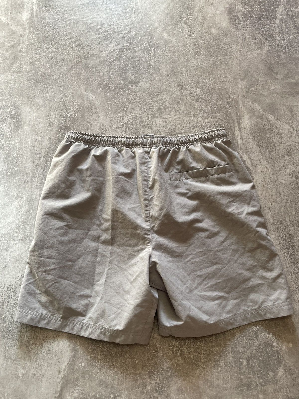 Nike × Vintage Vintage Nike Nylon Gray Shorts Swoosh Logo Y2K Size L Size US 34 / EU 50 - 7 Thumbnail