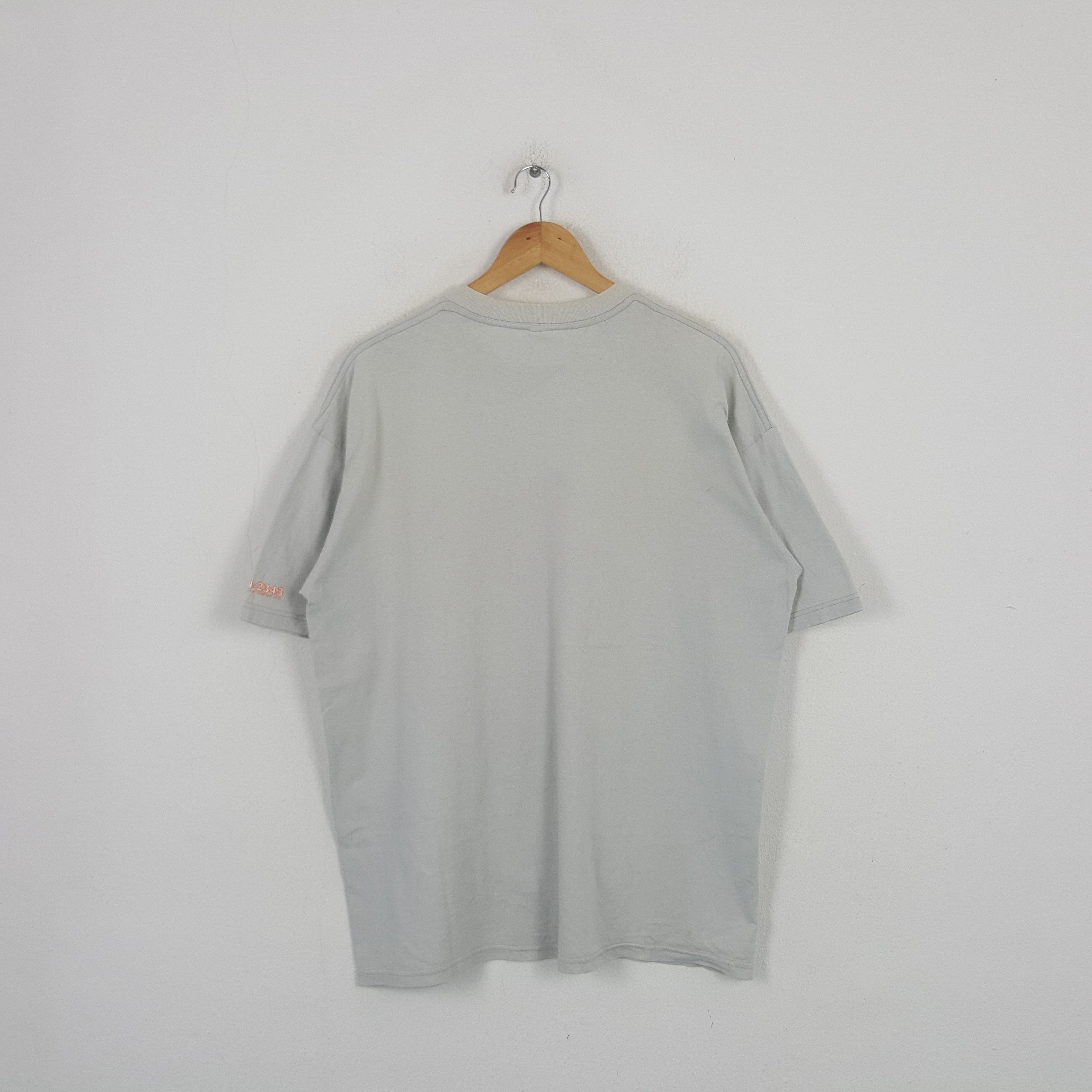 Band Tees Vintage Captain Hedge Hog Japan Musical Group Tshirt RR3 Size US XL / EU 56 / 4 - 3 Thumbnail