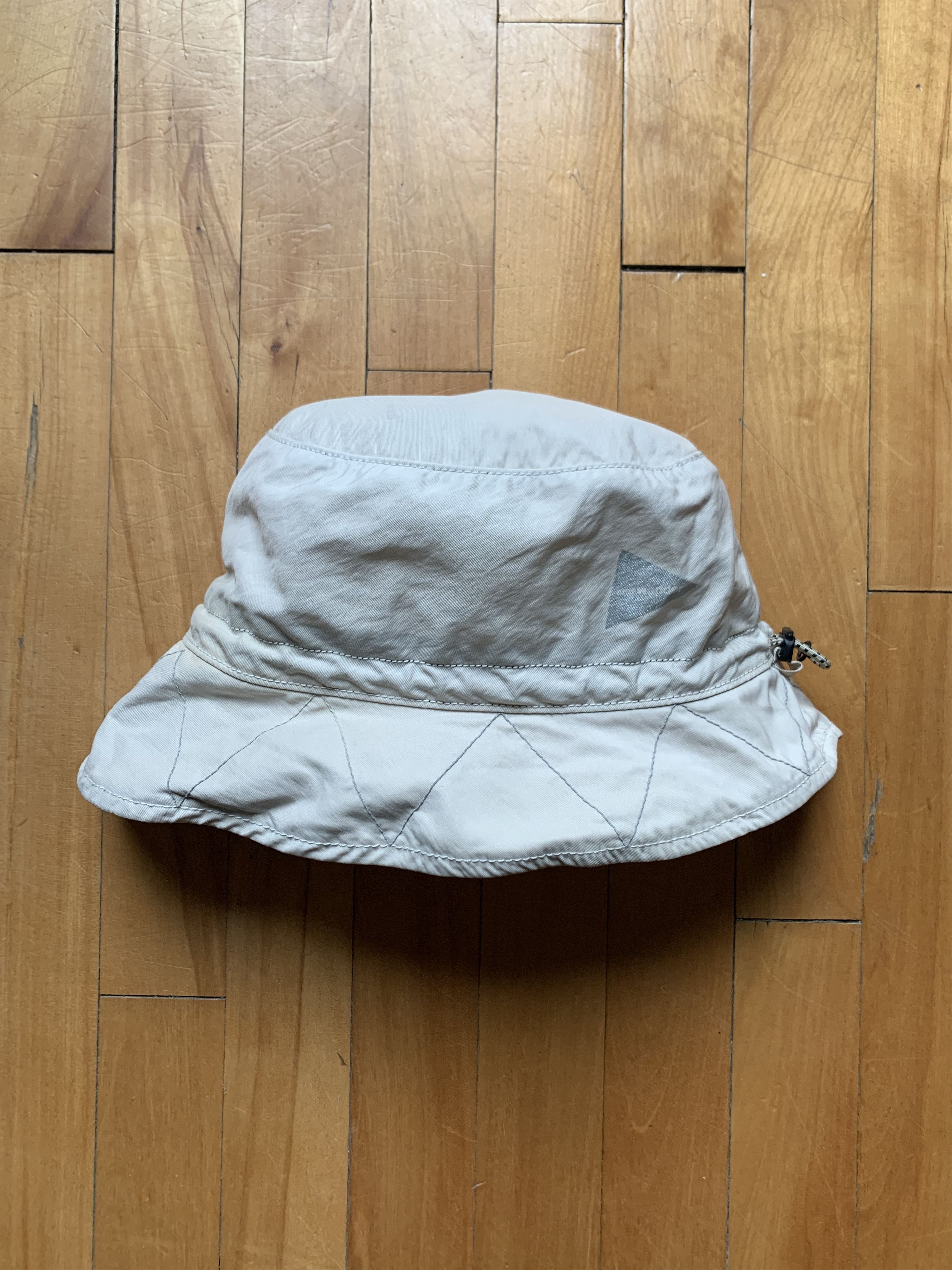 AND WANDER 60/40 BUCKET HAT JAPANESE