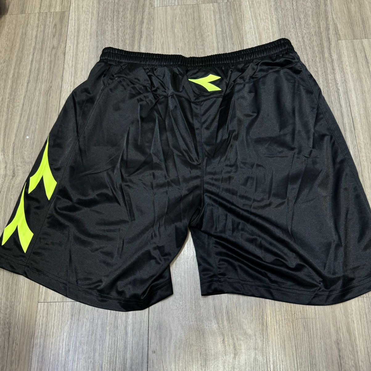 Diadora Italy Seria A referee short (Bnwt) Size US 33 - 2 Thumbnail