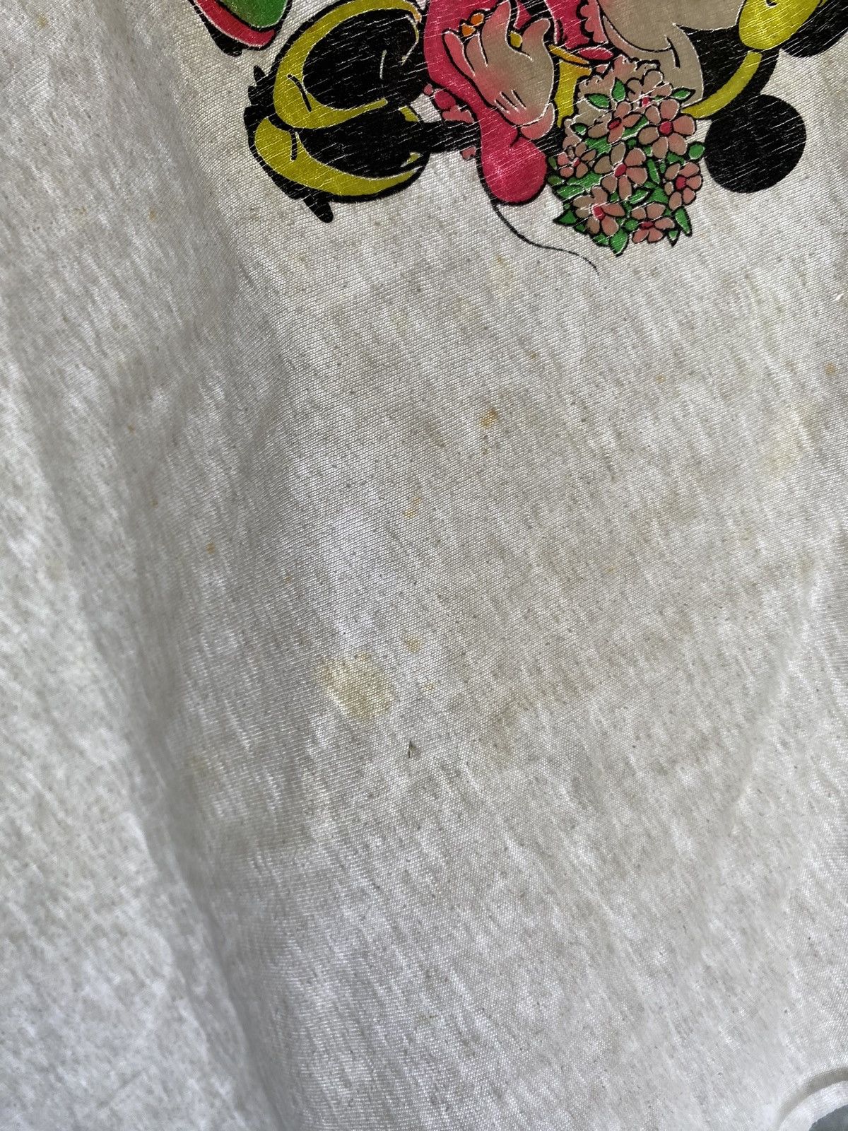 Other 🔥Vntg Disney Mickey and Minnie mouse love tee Size US M / EU 48-50 / 2 - 13 Thumbnail