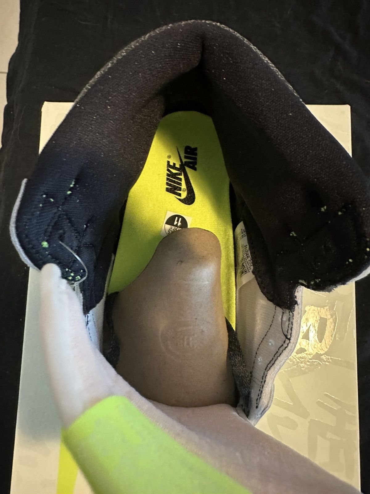Nike Jordan 1 Visionaire Size US 11 / EU 44 - 6 Thumbnail