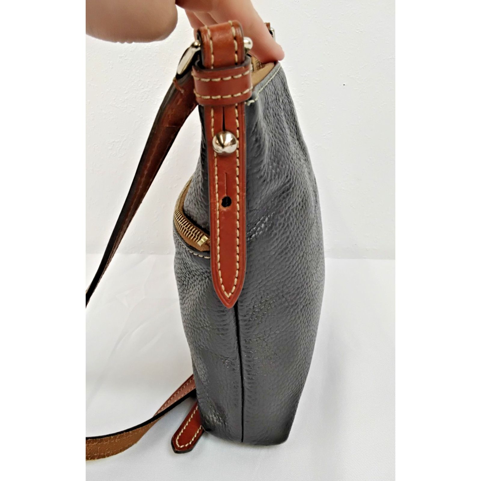 Dooney & Bourke Dooney & Bourke Crossbody Purse Black Leather Brown Trim Size ONE SIZE - 6 Thumbnail