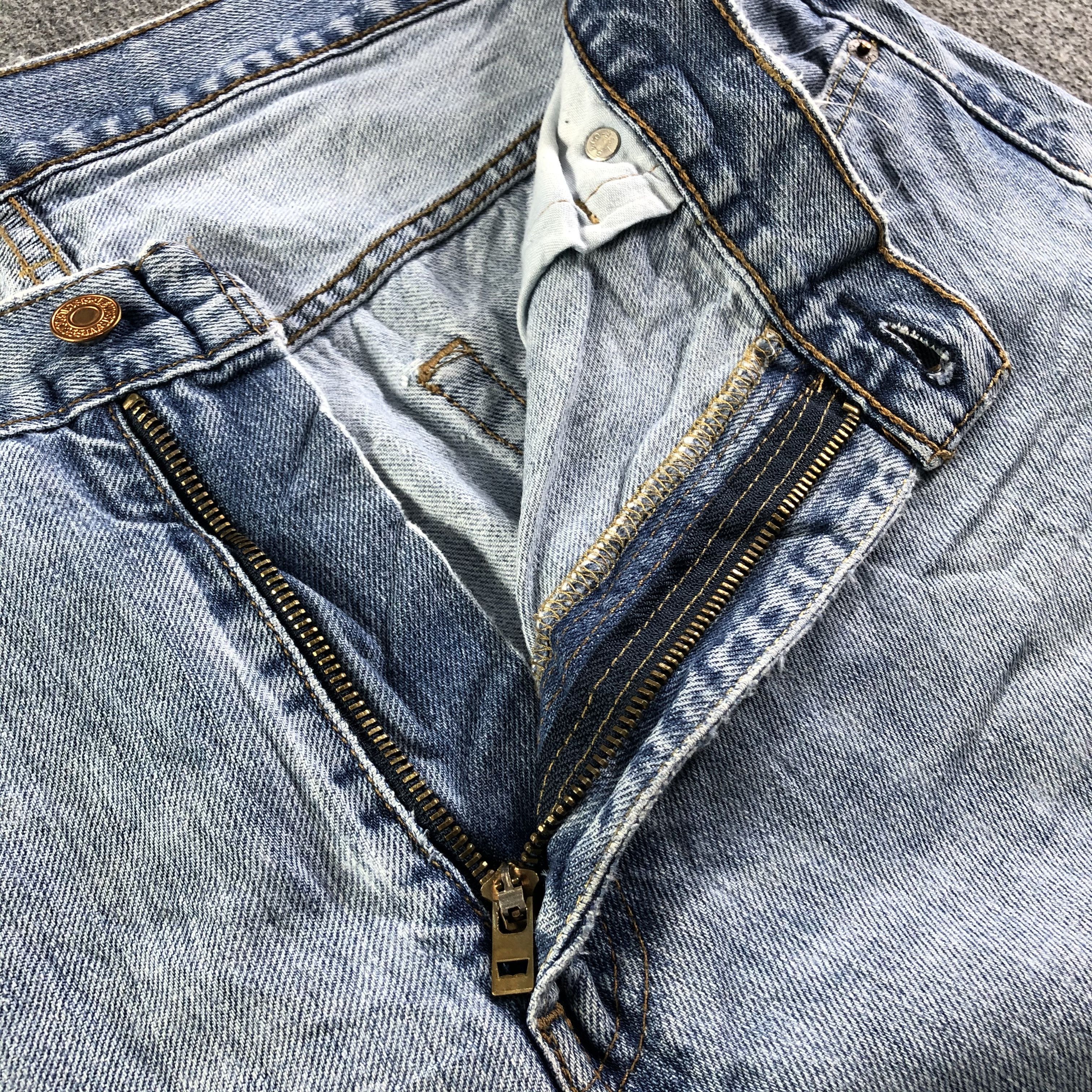 Levi's Vintage Blue Wash Levis 569 Jeans-J4273 Size US 37 - 9 Thumbnail