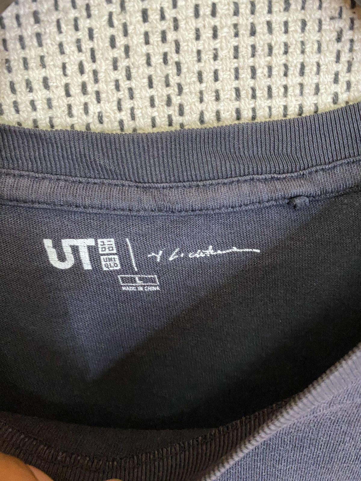 Japanese Brand 🔥Uniqlo x roy art tshirt Size US L / EU 52-54 / 3 - 4 Thumbnail