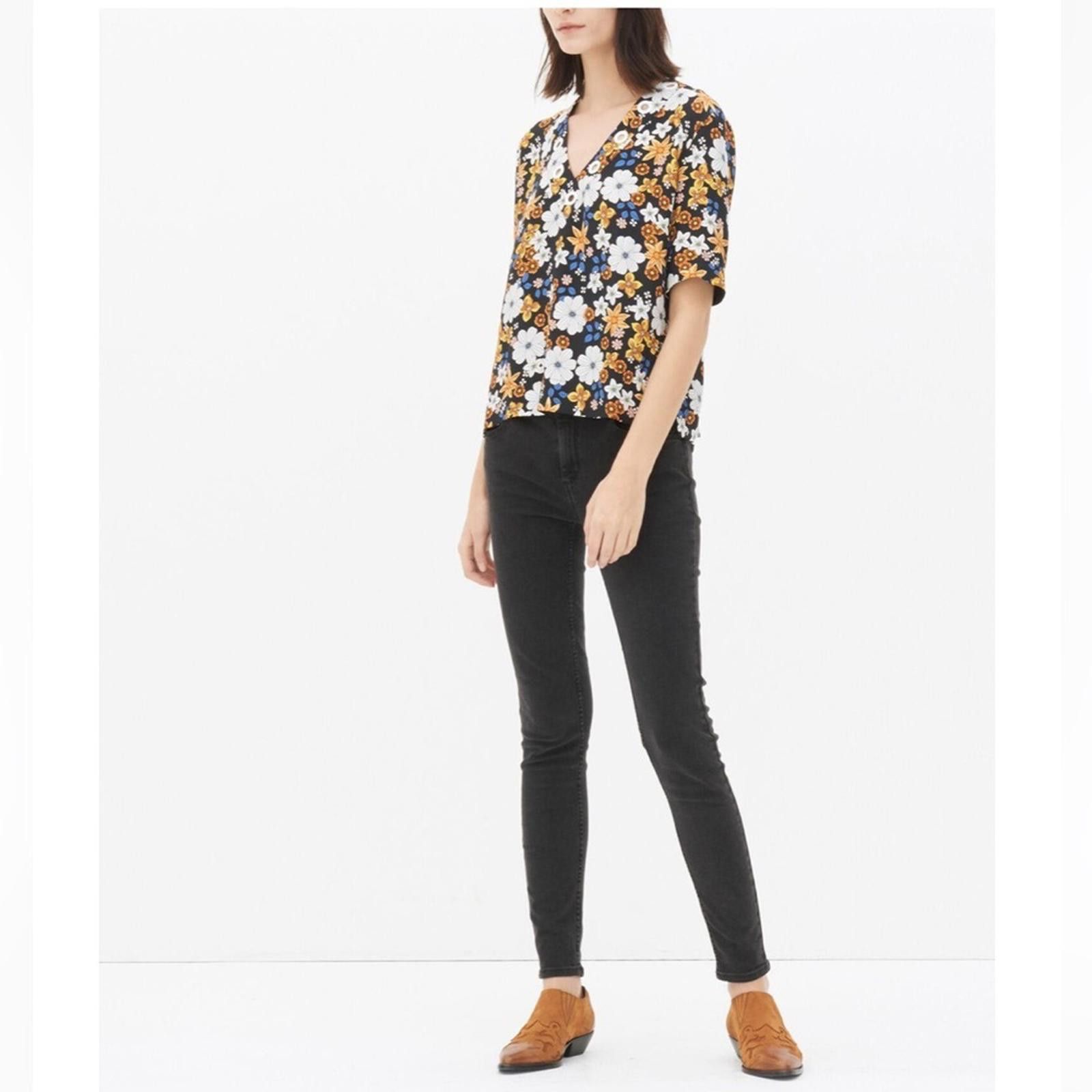Sandro Sandro ParisFloral V-Neck Eyelet Blouse Size 1 Small Size S / US 4 / IT 40 - 3 Thumbnail
