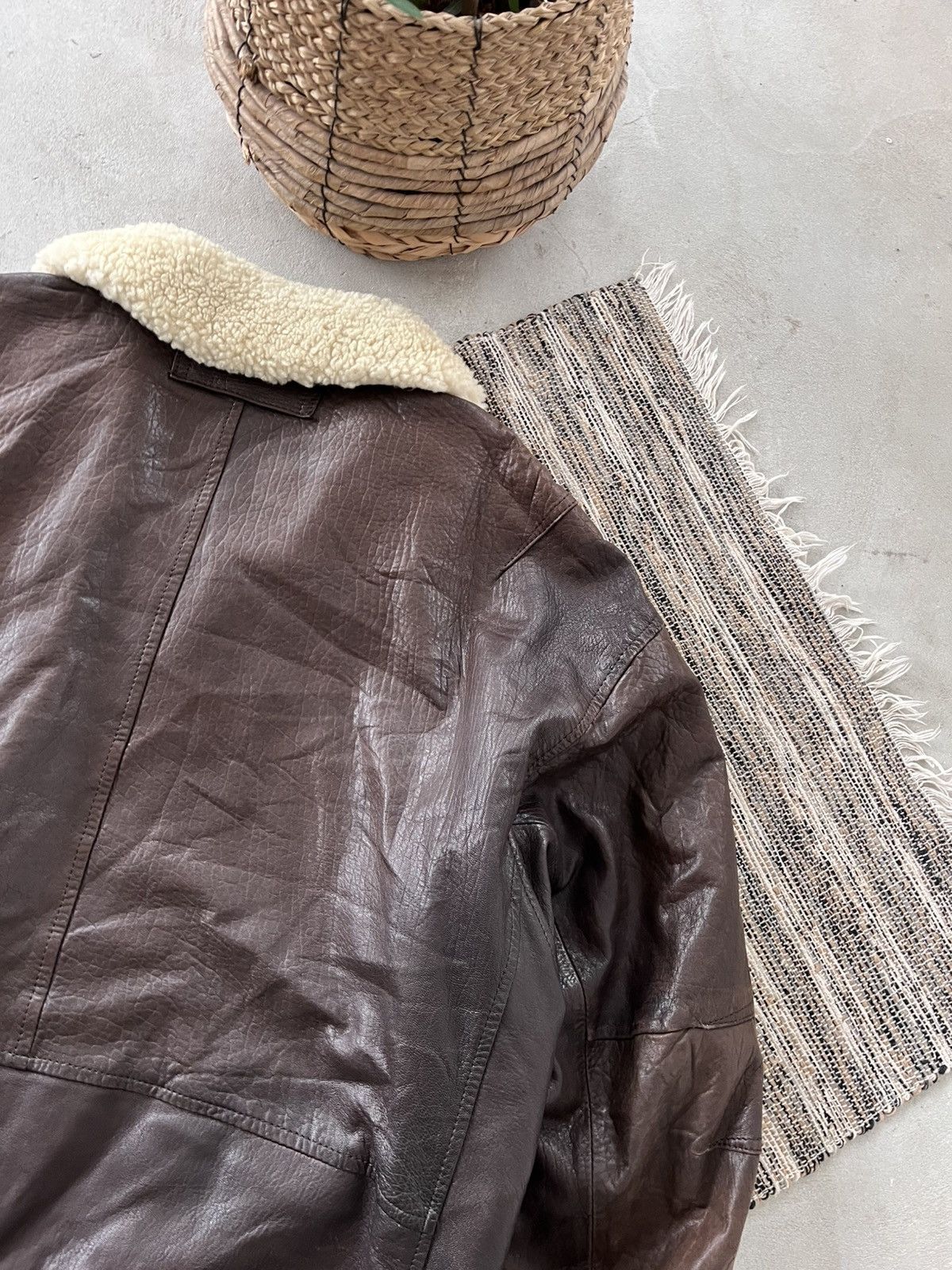 Genuine Leather Vintage Nautica Brown Faded Leather Bomber Jacket Fur Collar Size US L / EU 52-54 / 3 - 13 Thumbnail