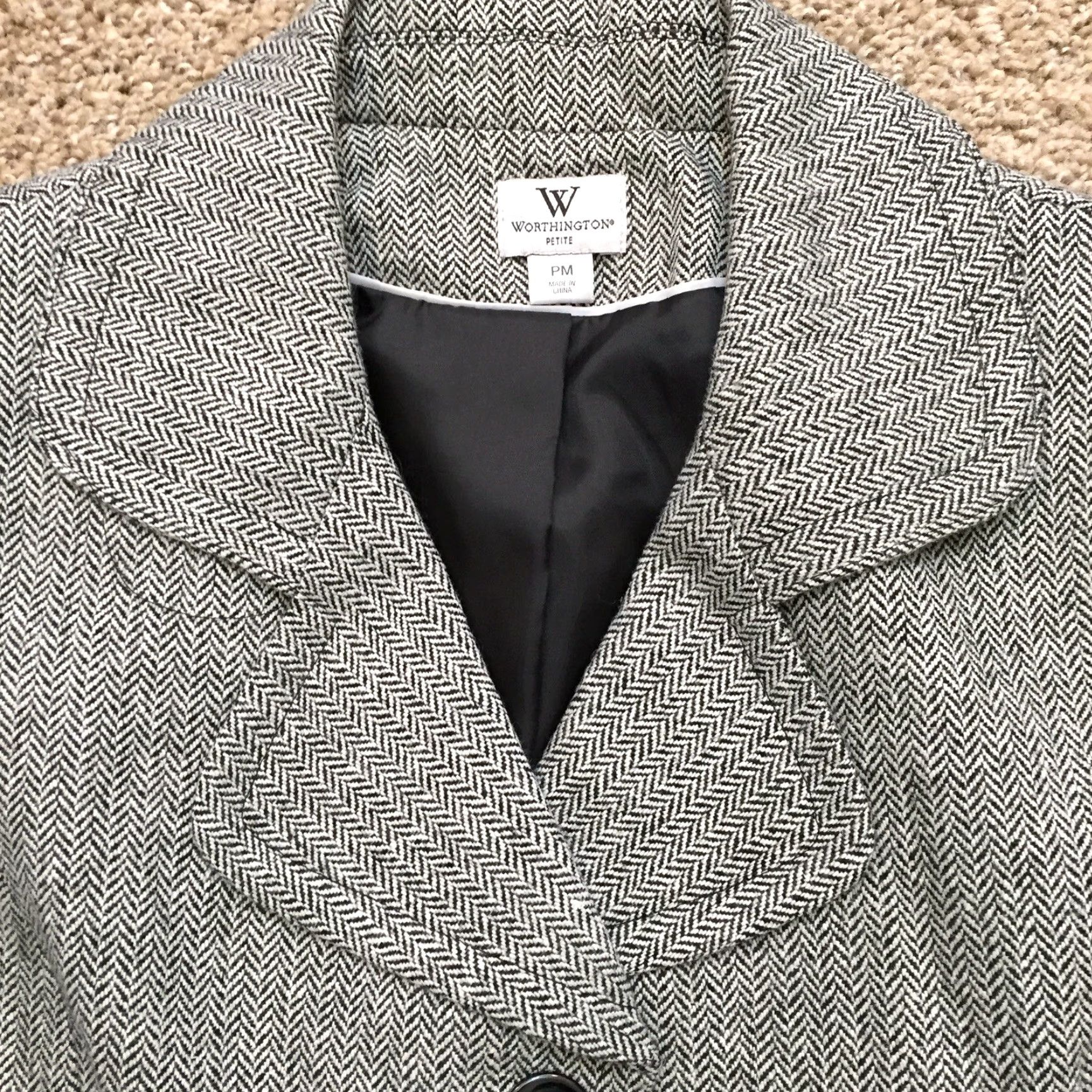 Vintage Worthington Blazer Petite Jacket Black White Herringbone Wool Blend PM Petite Women Wool Blend Lining/Outer Shell Business Short Jacket Closure Button Size M / US 6-8 / IT 42-44 - 2 Thumbnail