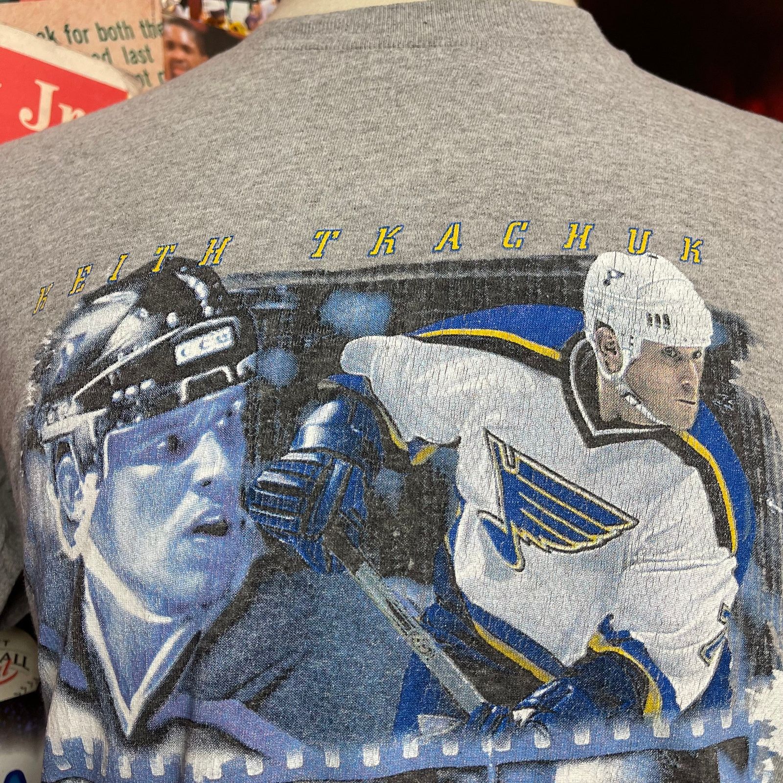 Vintage Vintage St. Louis Blues Keith Tkachuk NHL Player Tee Size US M / EU 48-50 / 2 - 2 Thumbnail
