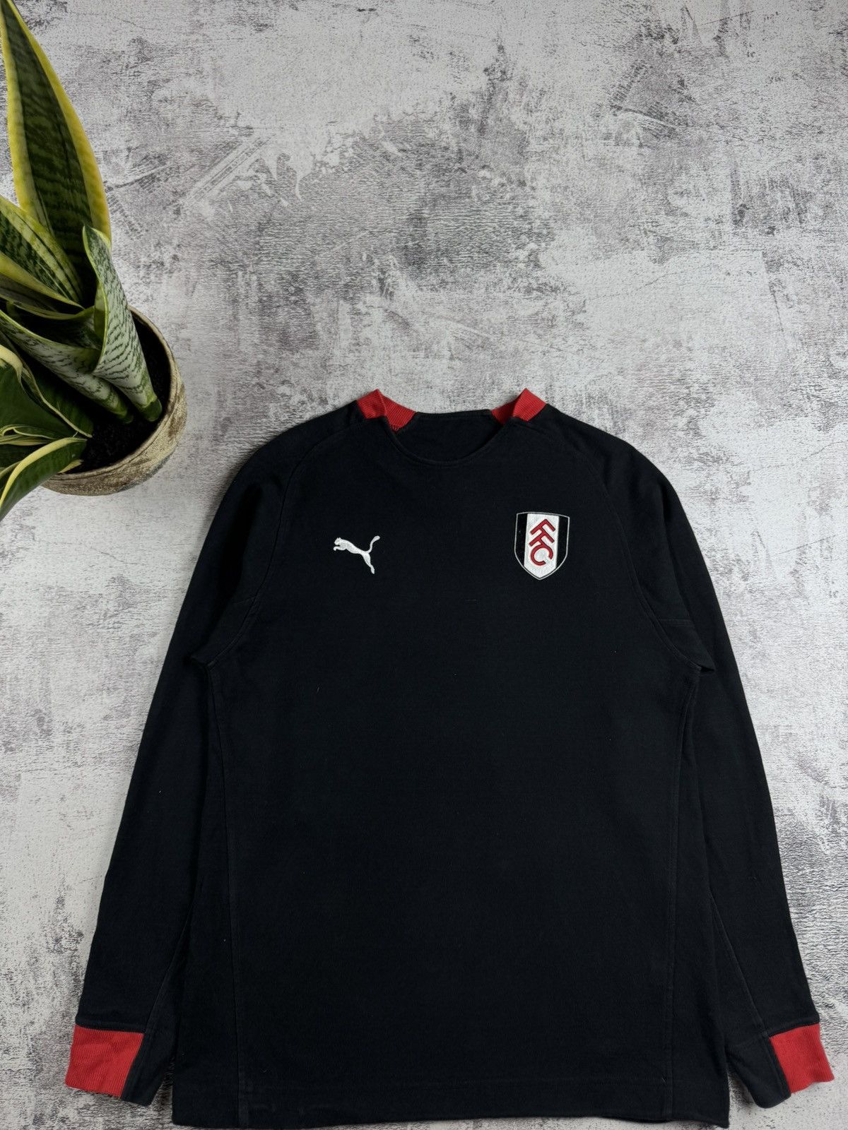 Puma FC Fulham Men’s Medium Top Black LongSleeve Puma Soccer Football Jersey T Shirt Size US M / EU 48-50 / 2 - 4 Thumbnail