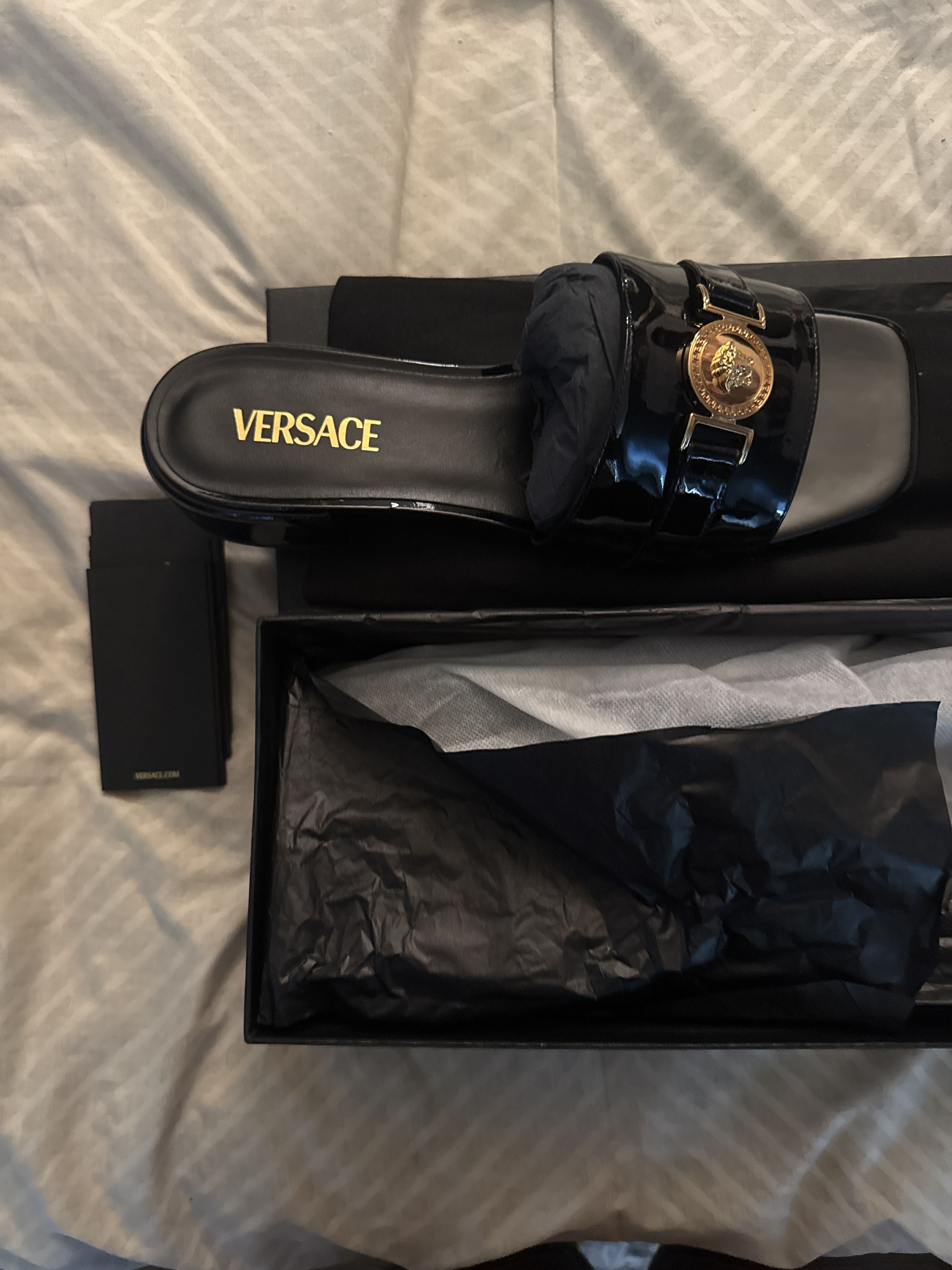 Versace Versace sandal Vernice Size US 11 / IT 41 - 1 Thumbnail