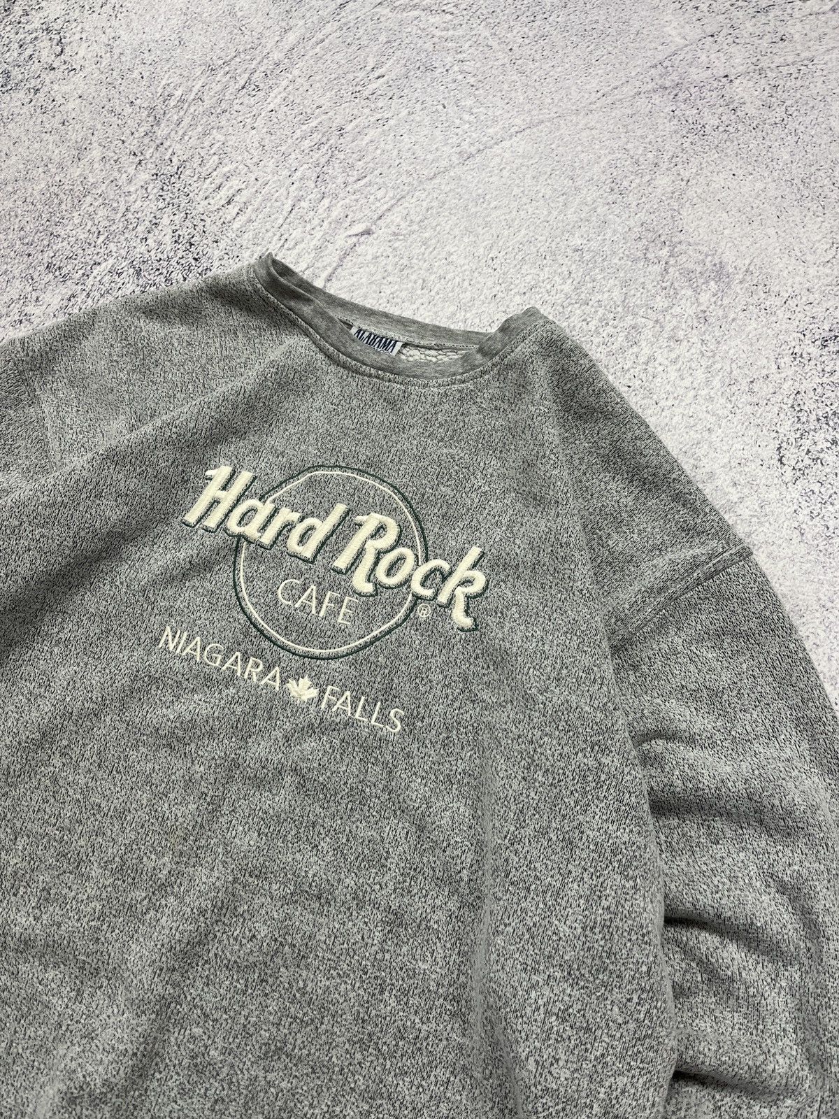 Hard Rock Cafe × Vintage Vintage 90’s Hard Rock Cafe Niagara Falls Baggy Sweatshirt Size US XL / EU 56 / 4 - 5 Thumbnail