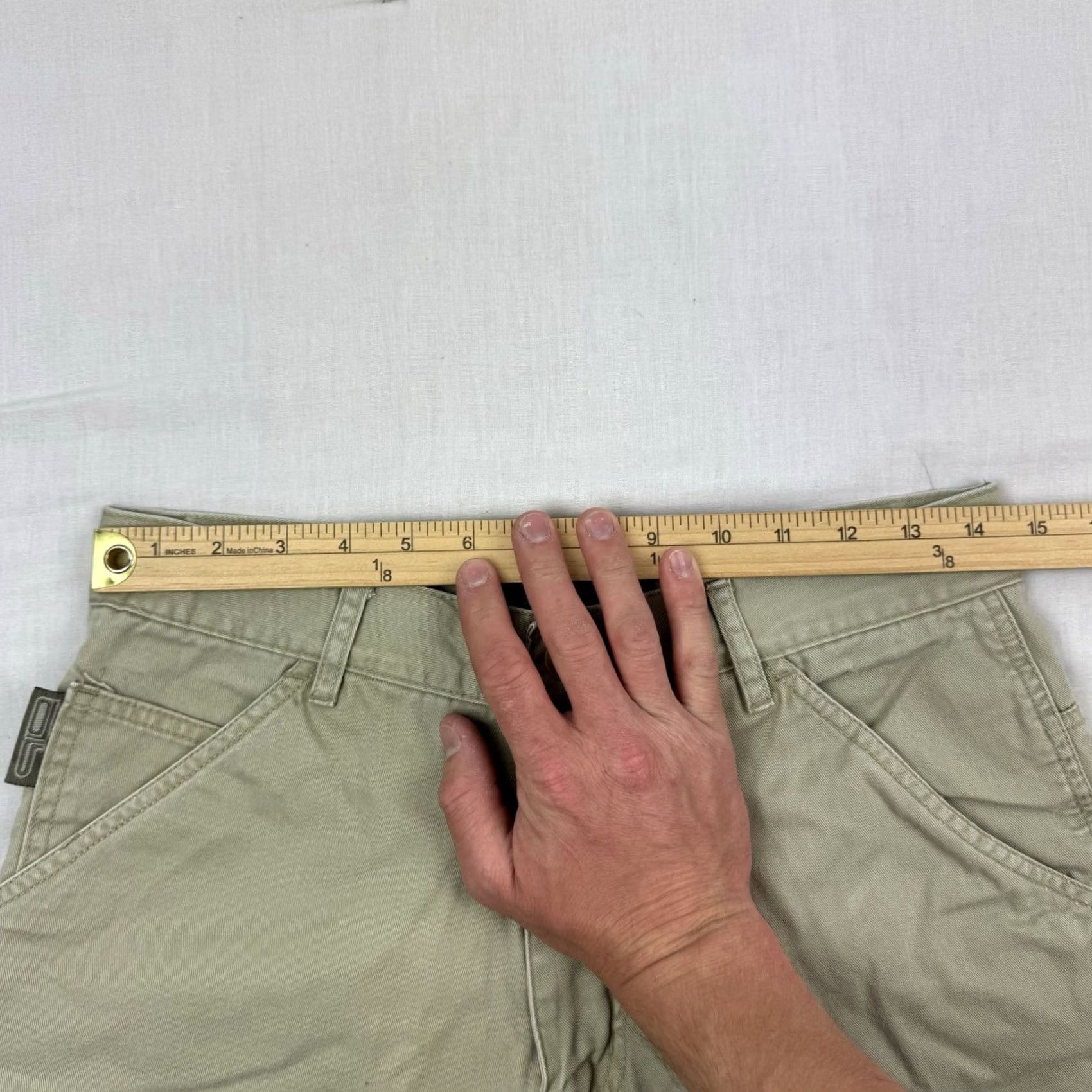 Vintage VINTAGE OTB Carpenter Shorts Womens 28 Khaki Beige Baggy Hipster Y2K Punk 90s Casual Mens Womens Boys Girls Size 28" / US 6 / IT 42 - 7 Thumbnail