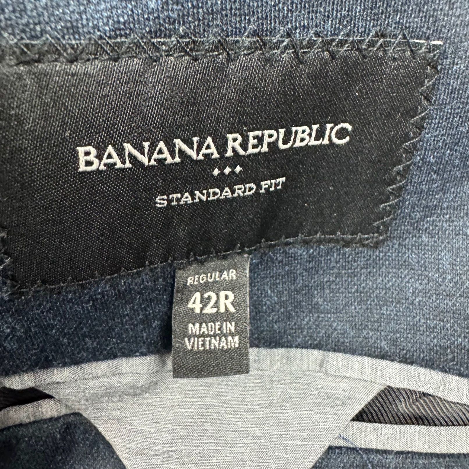 Banana Republic Banana Republic Blazer Jacket Gray 42R Men’s Polyester Blend 2-Button / Single-Breasted / Notch Lapel / Regular Fit Size 42R - 4 Thumbnail