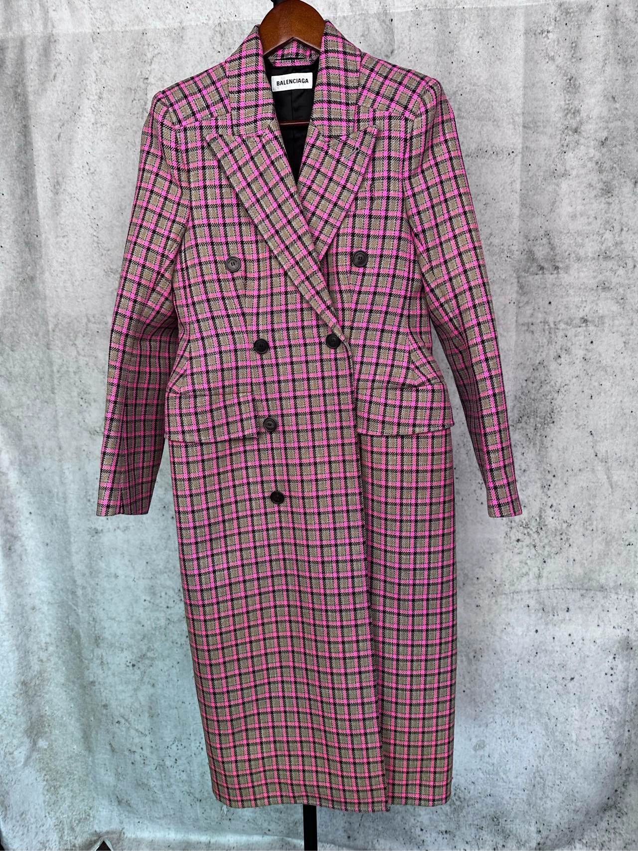 Balenciaga balenciaga pink checkered oversized coat Size S / US 4 / IT 40 - 1 Thumbnail