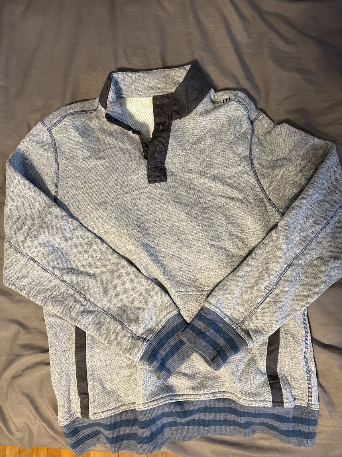 Lululemon Lululemon 1/4 Button Up Blue Pullover Long Sleeve Sweater Size US M / EU 48-50 / 2 - 1 Thumbnail