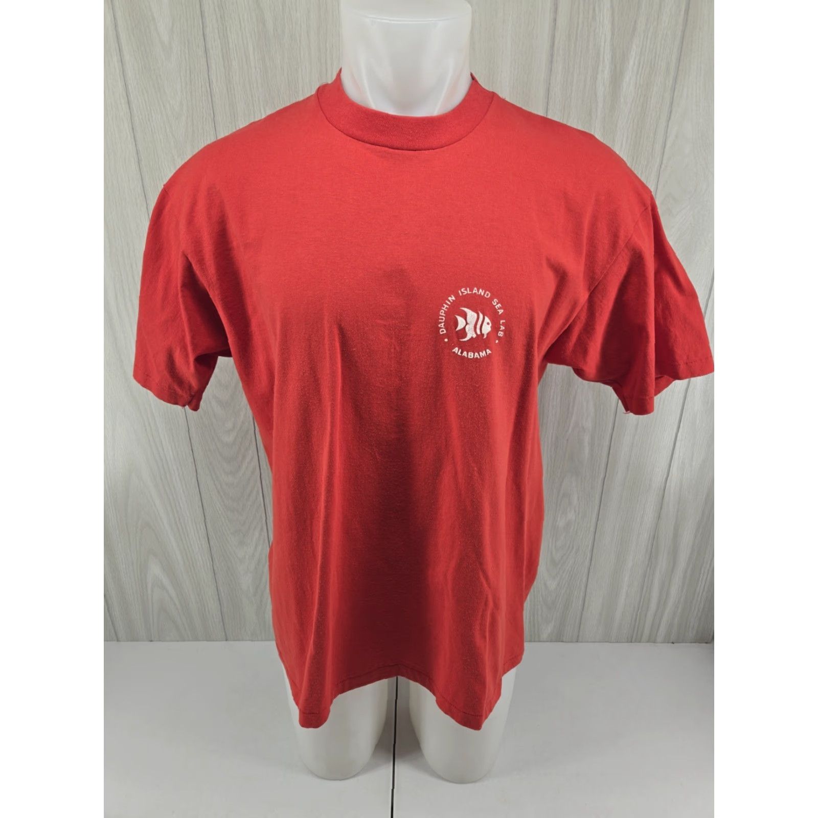 Hanes VINTAGE Hanes Dauphin Island Sea Lab Red Shirt Mens XL Single Stitch Crew Neck Graphic Print Jersey Cotton Short Sleeve All Seasons Size US XL / EU 56 / 4 - 3 Thumbnail