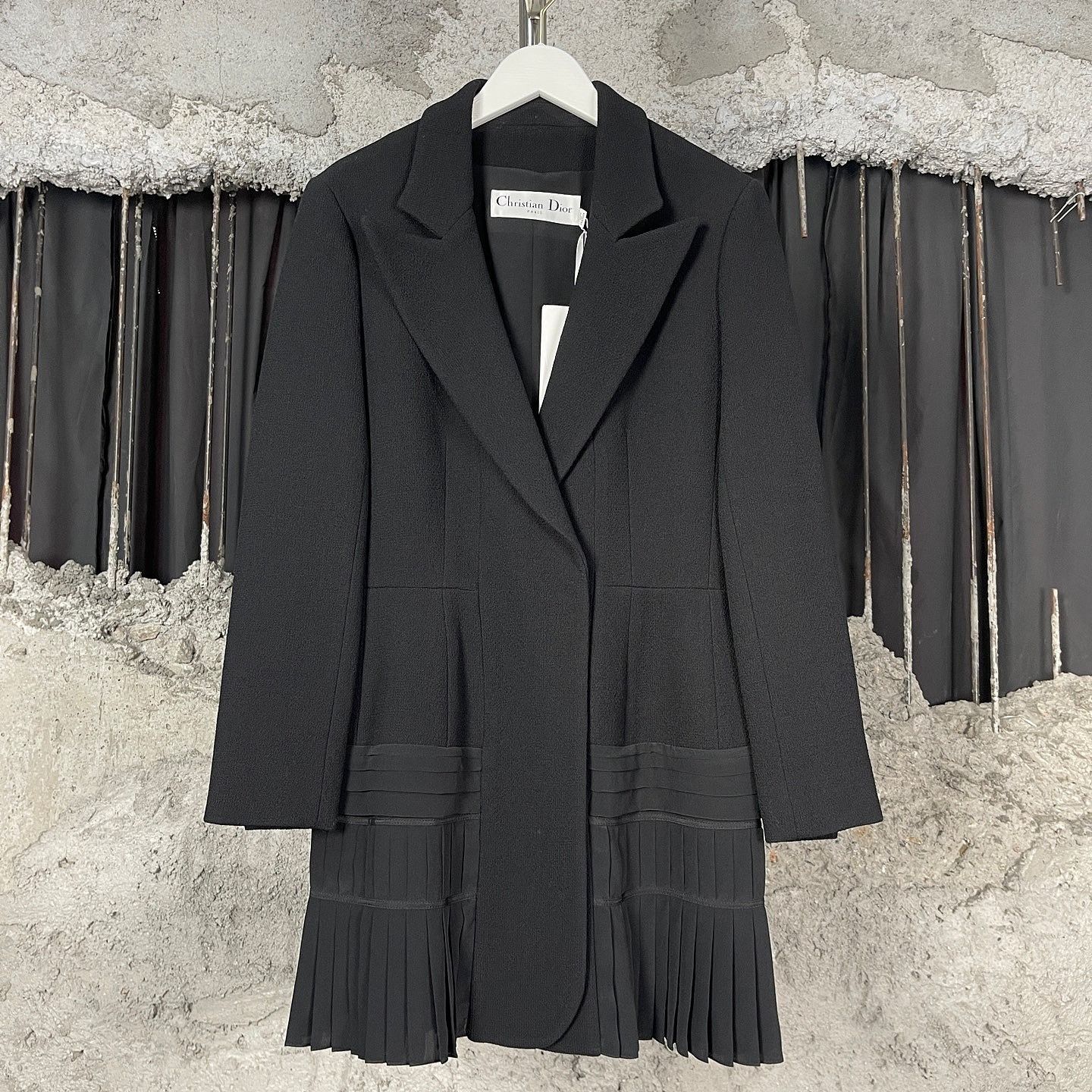 Dior Christian Dior Pleated Hem Coat Size 36 Size XS / US 0-2 / IT 36-38 - 1 Thumbnail