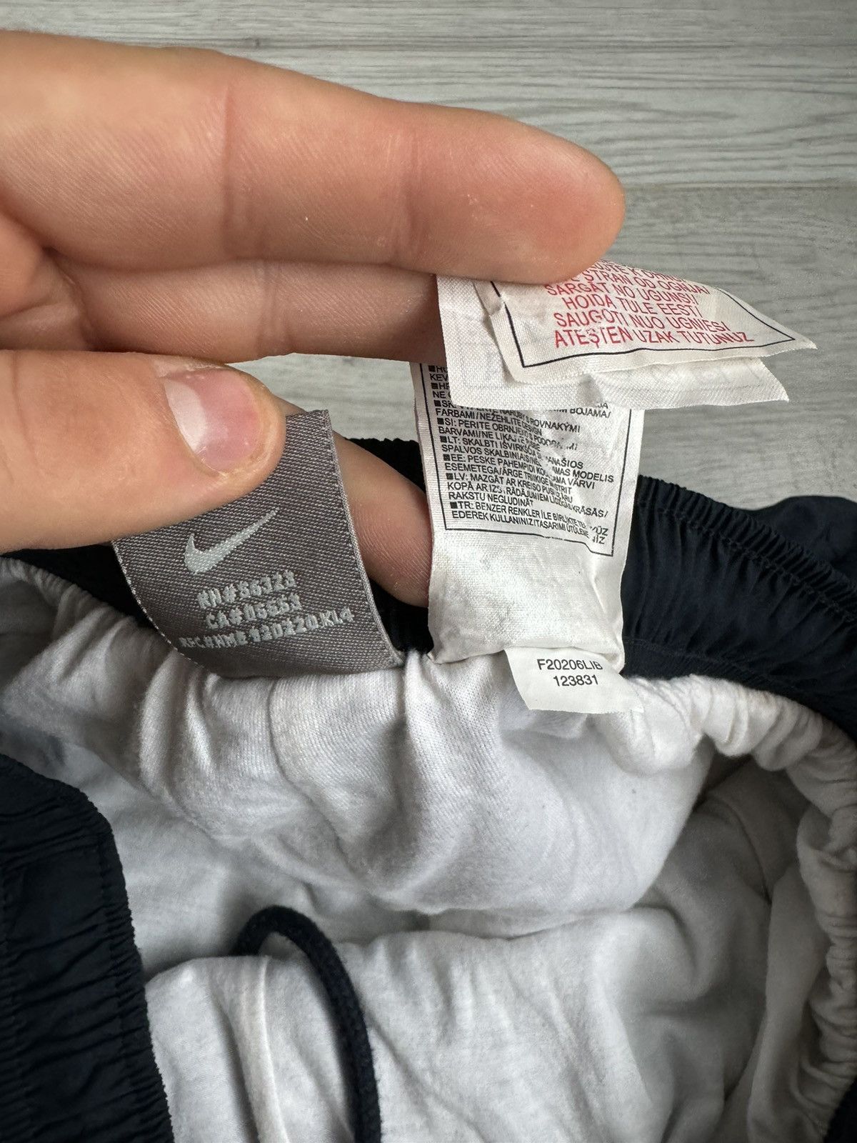Nike × Vintage Y2K Vintage Nike Nylons Track Pants swoosh Size US 34 / EU 50 - 6 Thumbnail