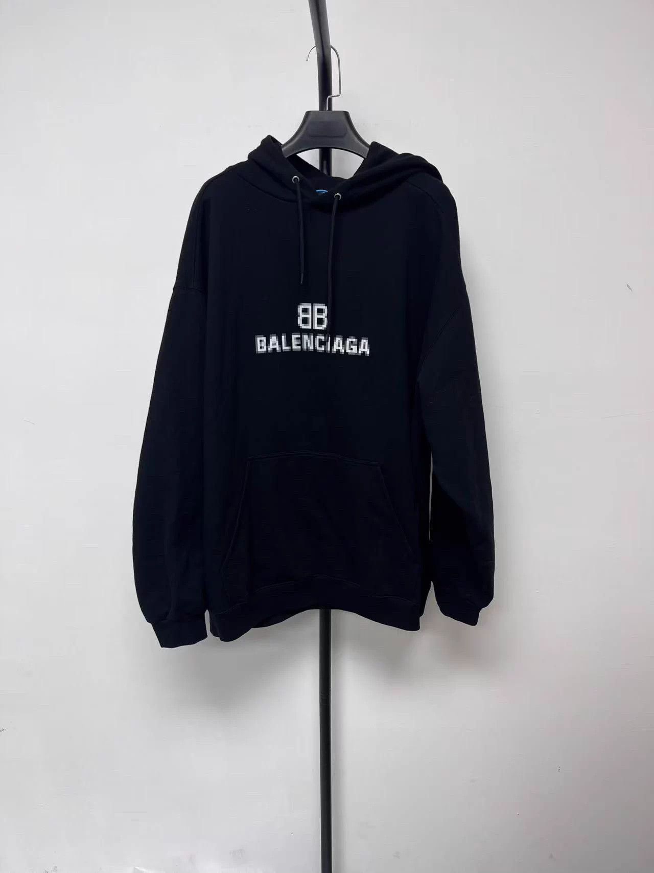 Balenciaga Balenciaga logo hoodie women's black regular fit XL Size US XL / EU 56 / 4 - 1 Thumbnail