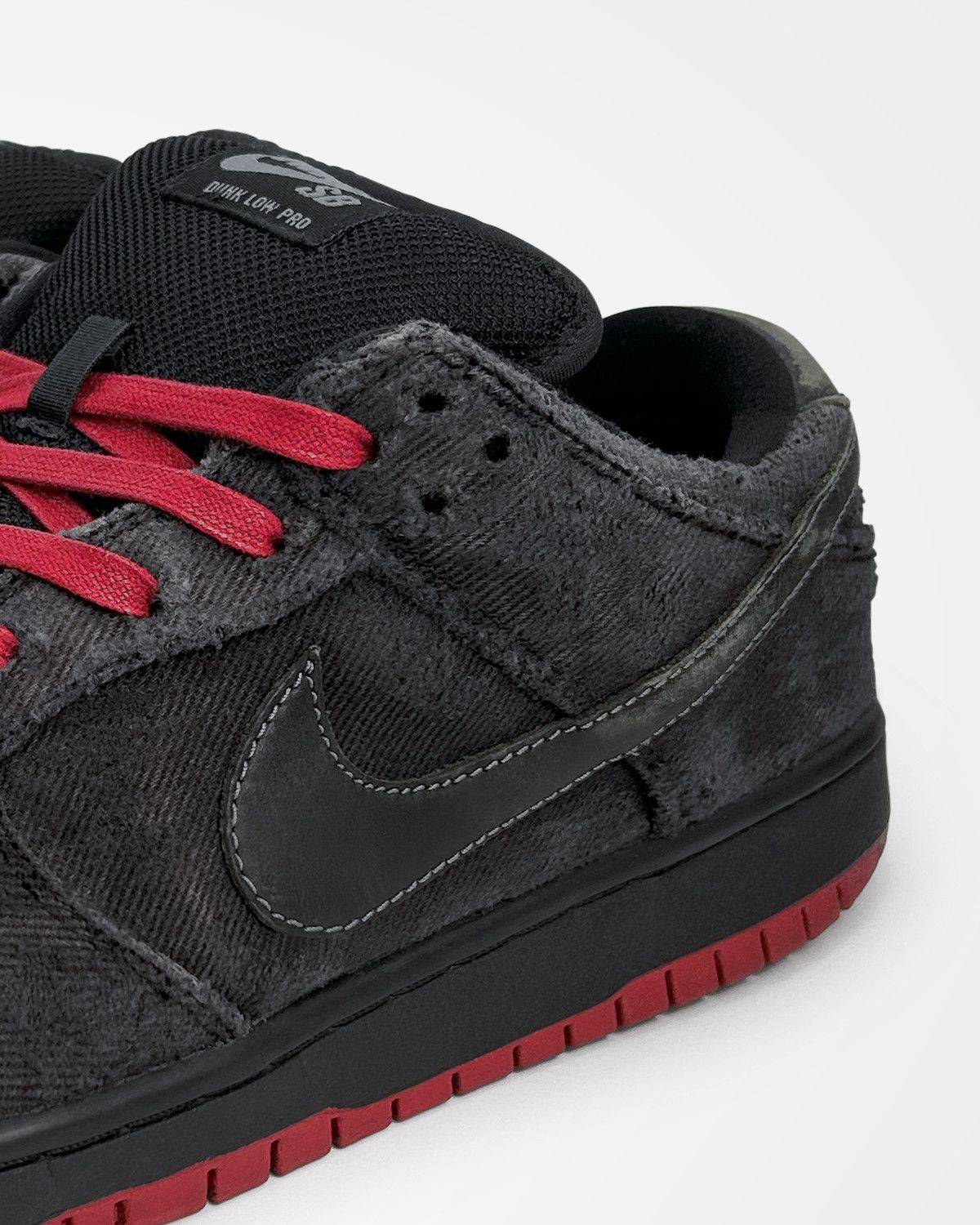 Levi's × Nike Nike SB, 2012 Levis Dunk Low Size US 10.5 / EU 43-44 - 5 Thumbnail