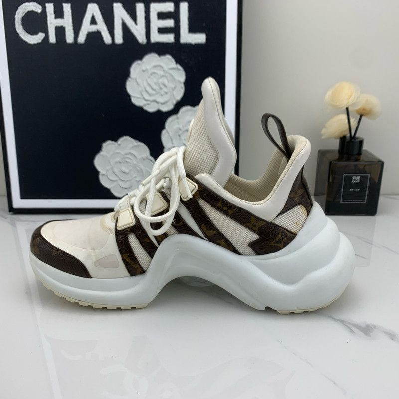 Louis Vuitton Louis Vuitton Low Top Casual Sneakers - Size US 6.5 / EU 39-40 - 7 Thumbnail