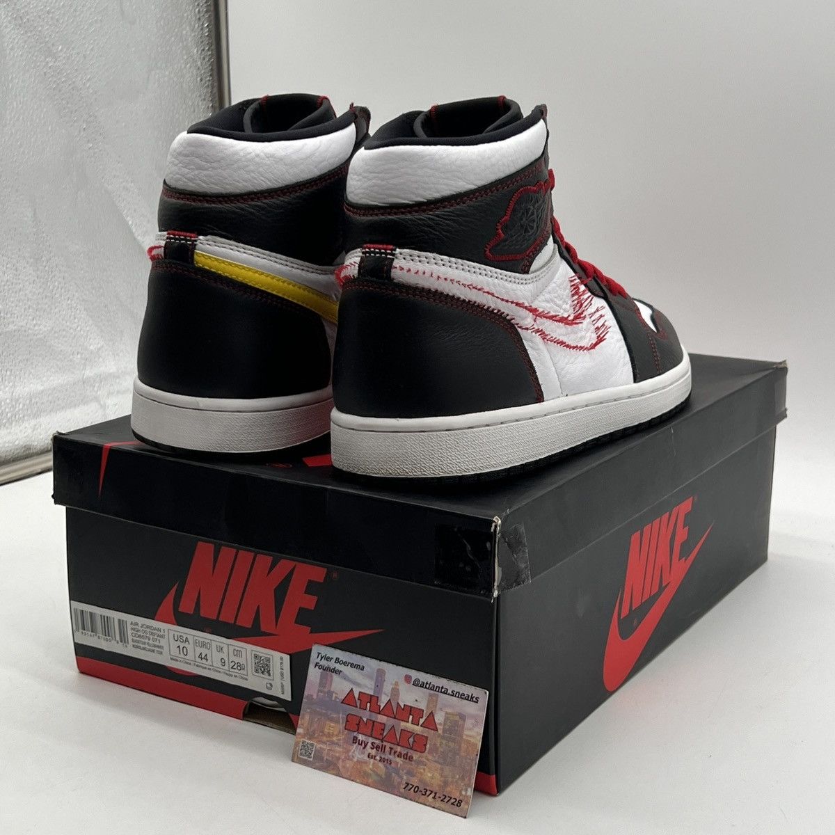 Nike Air Jordan 1 high defiant Size US 10 / EU 43 - 5 Thumbnail